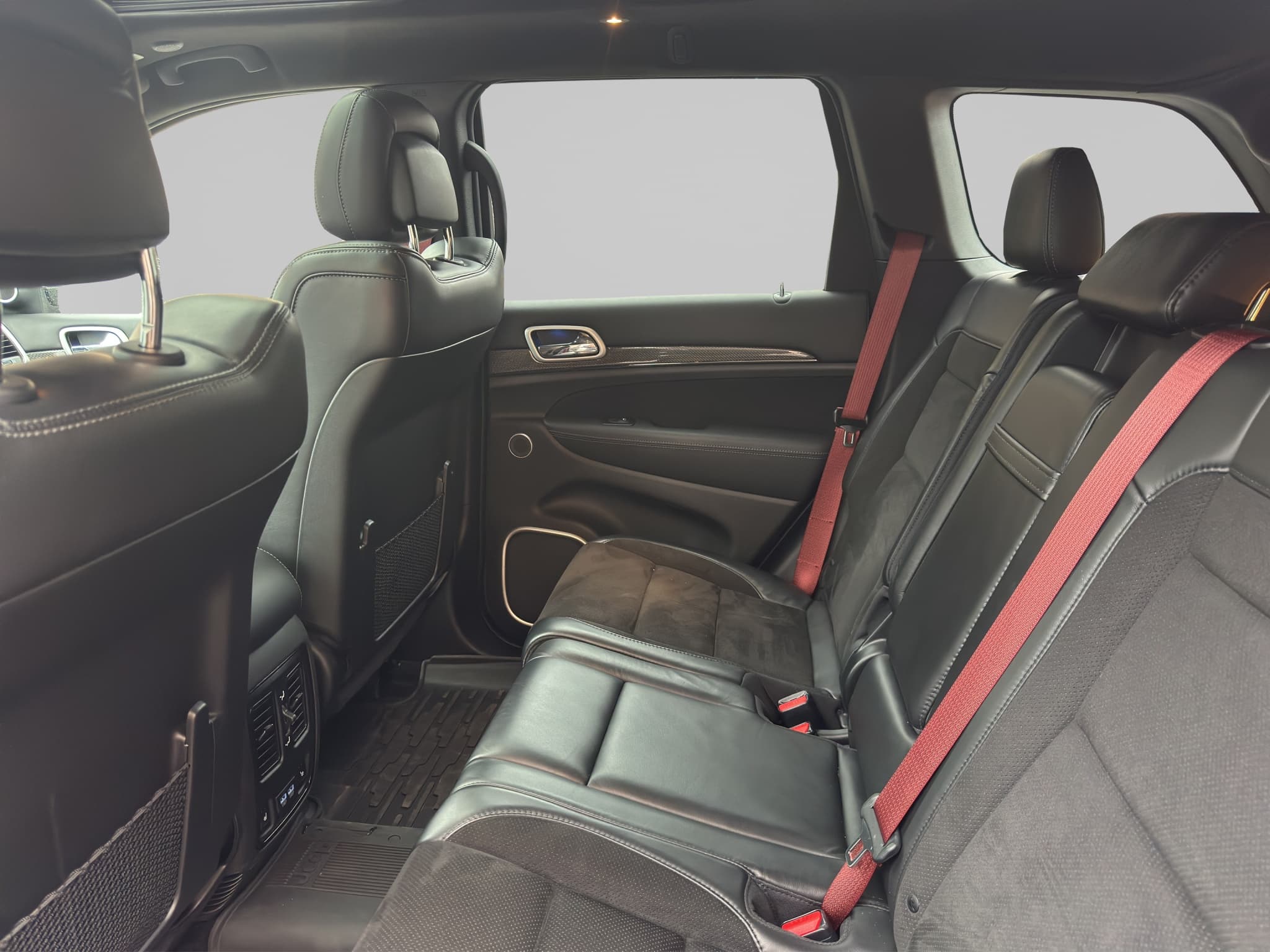 JEEP Grand Cherokee 16