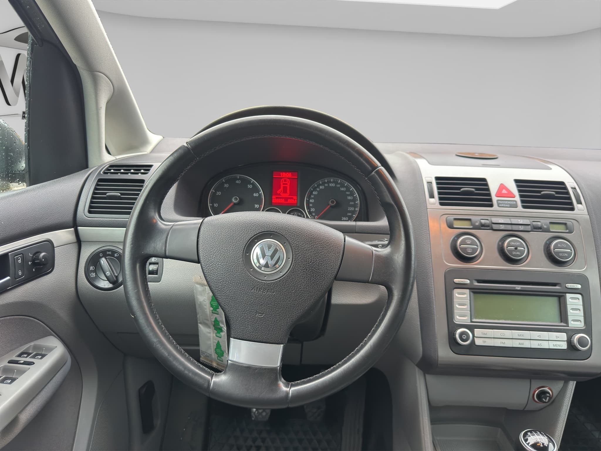 VW TOURAN 10