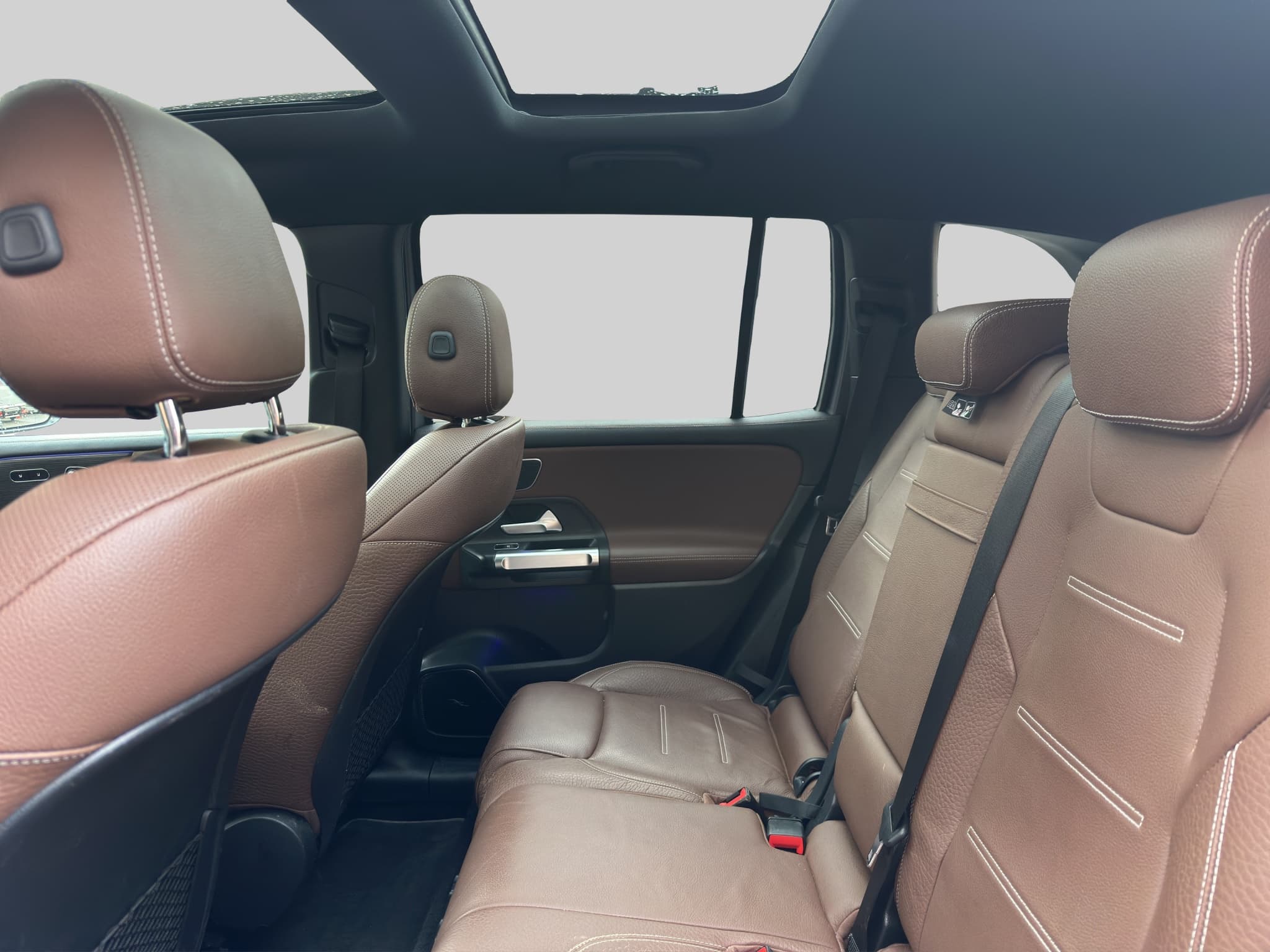 MERCEDES-BENZ GLB 35 AMG 11