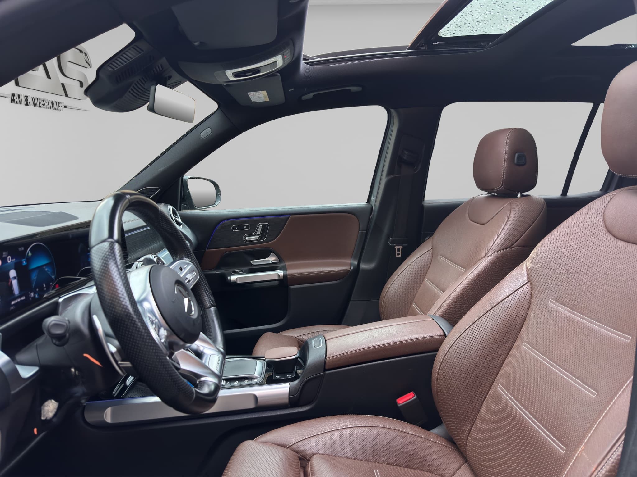 MERCEDES-BENZ GLB 35 AMG 9