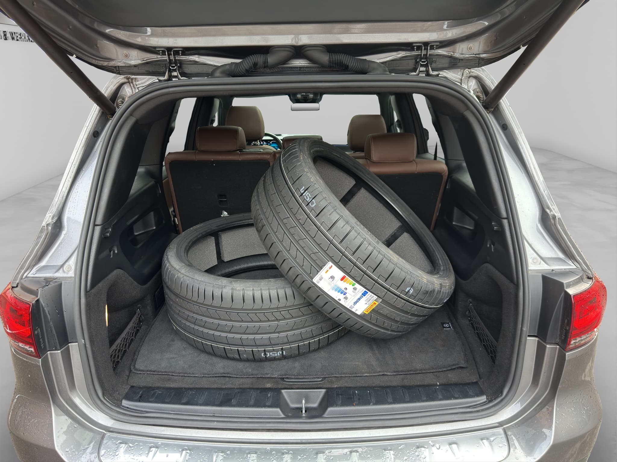 MERCEDES-BENZ GLB 35 AMG 15