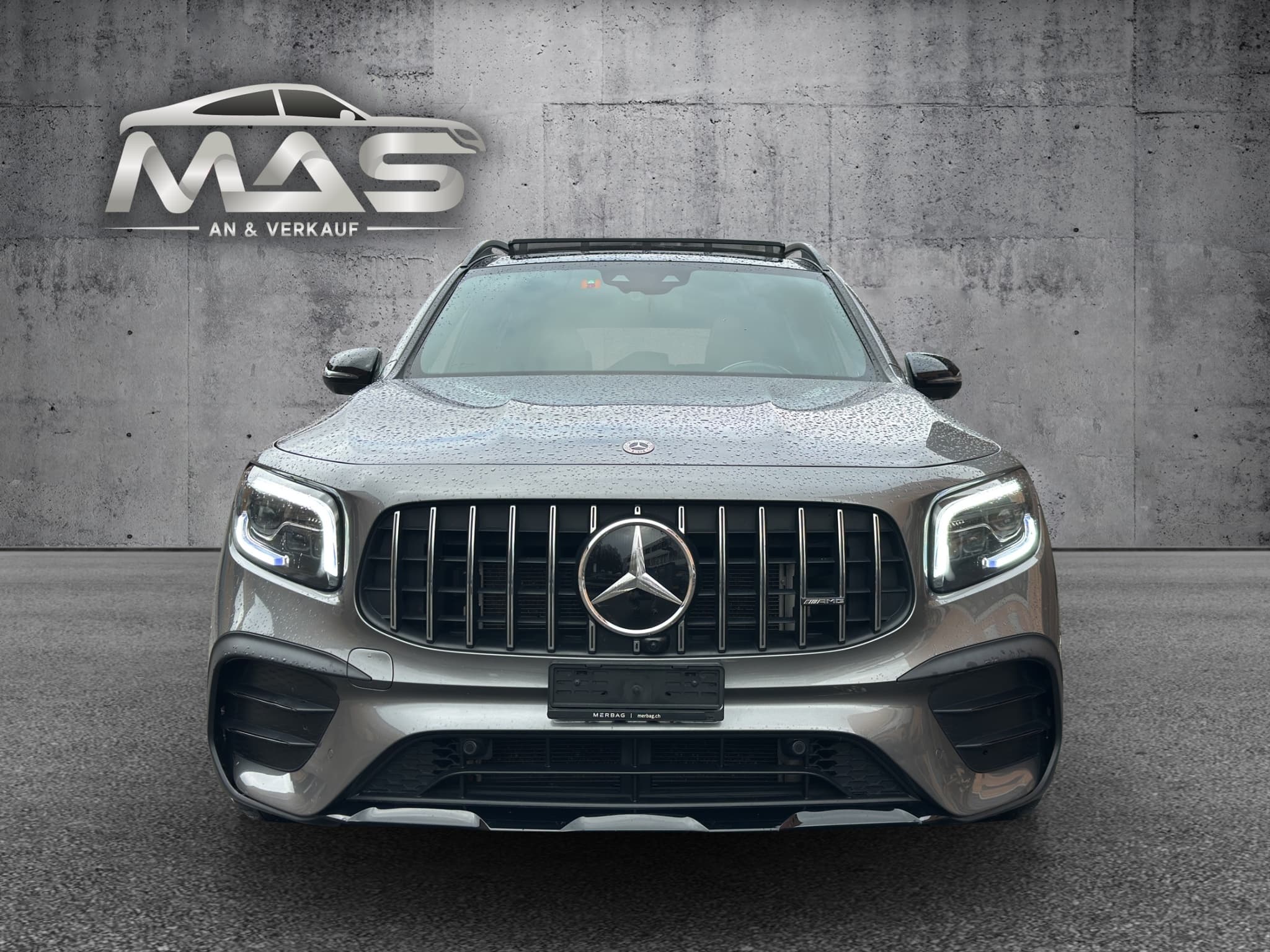 MERCEDES-BENZ GLB 35 AMG 2