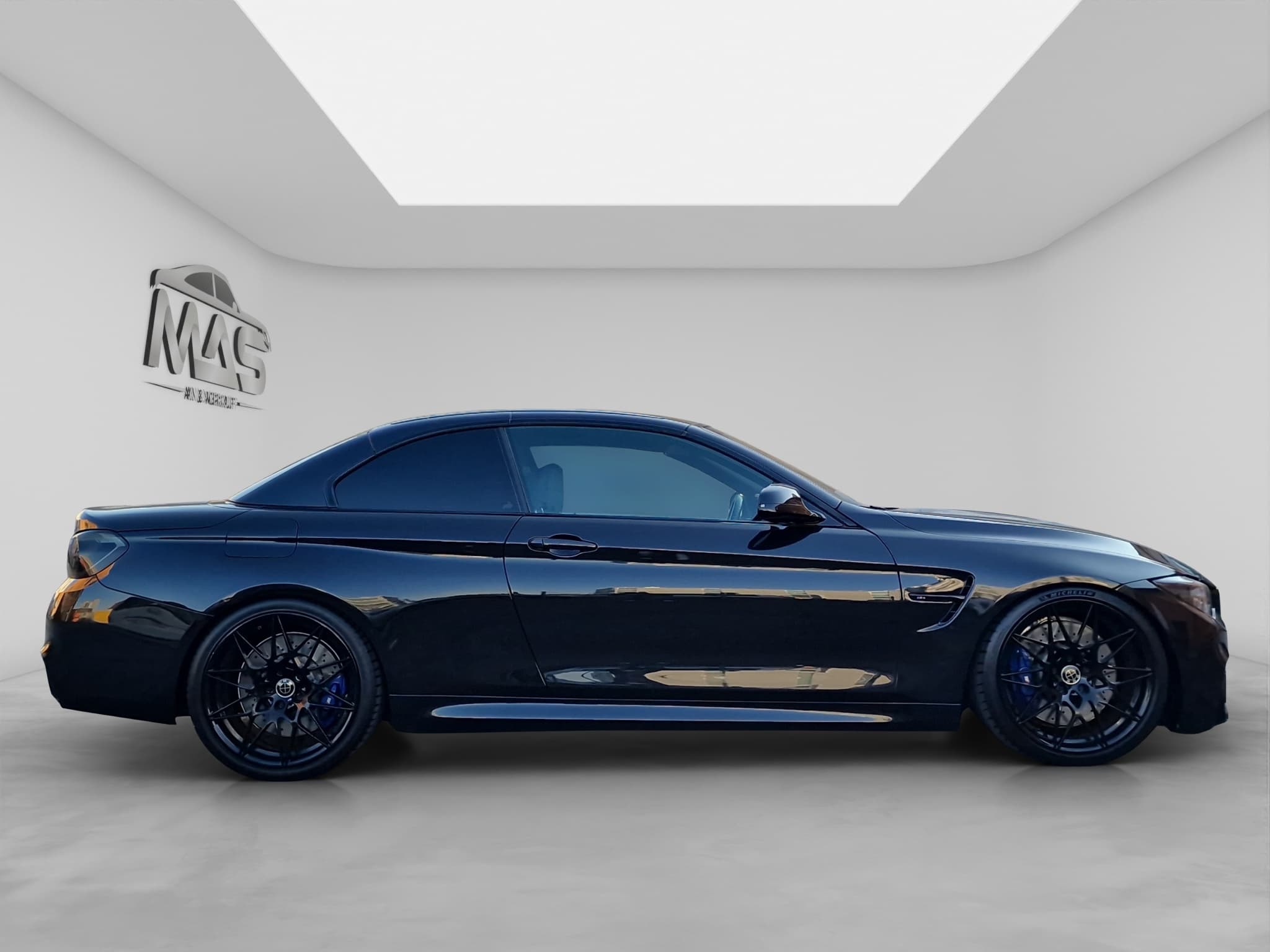 BMW M4 9