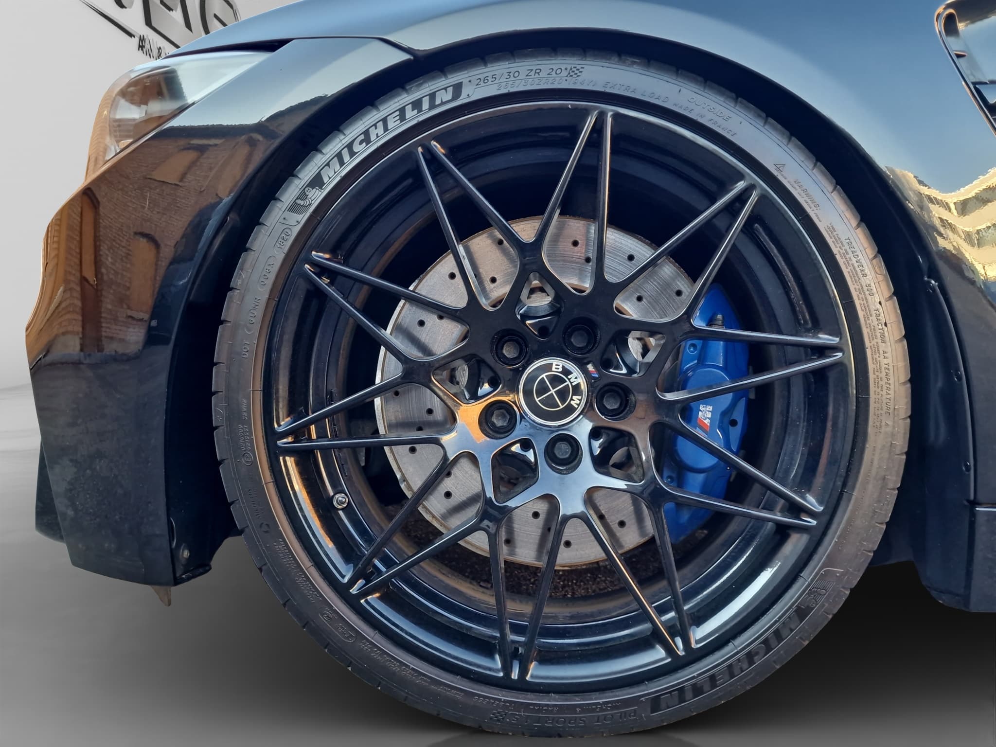 BMW M4 19