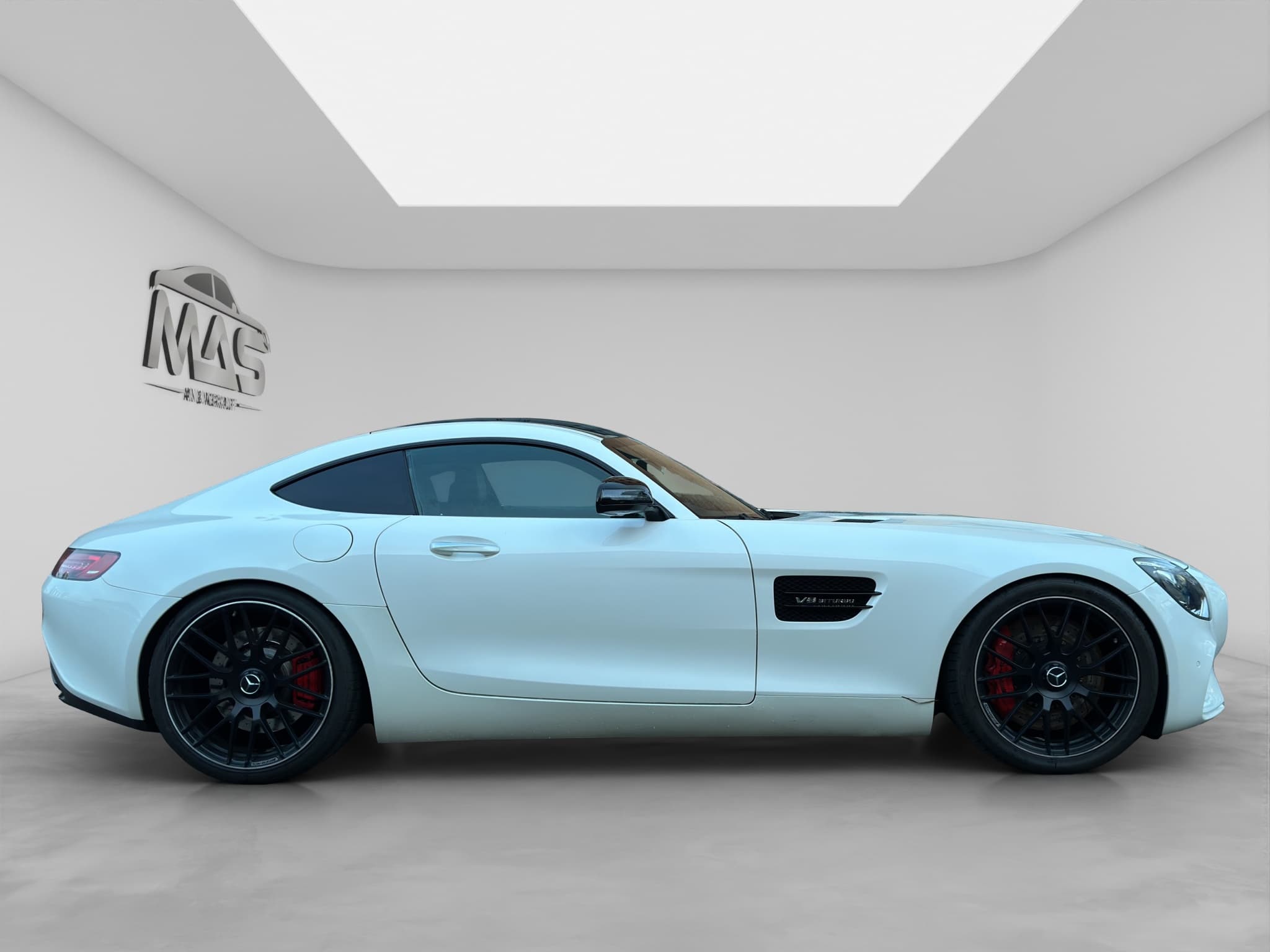 MERCEDES-BENZ AMG GT 7