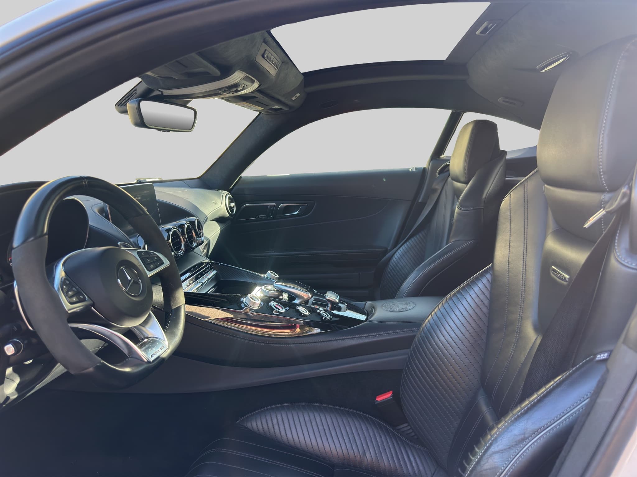 MERCEDES-BENZ AMG GT 9
