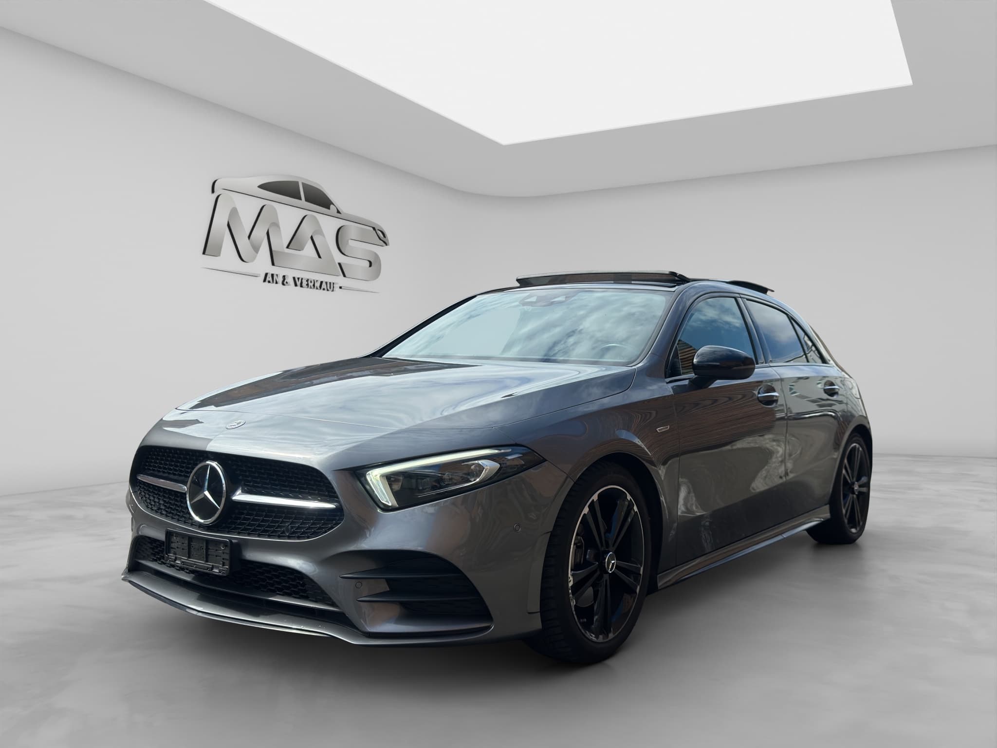 MERCEDES-BENZ A 200