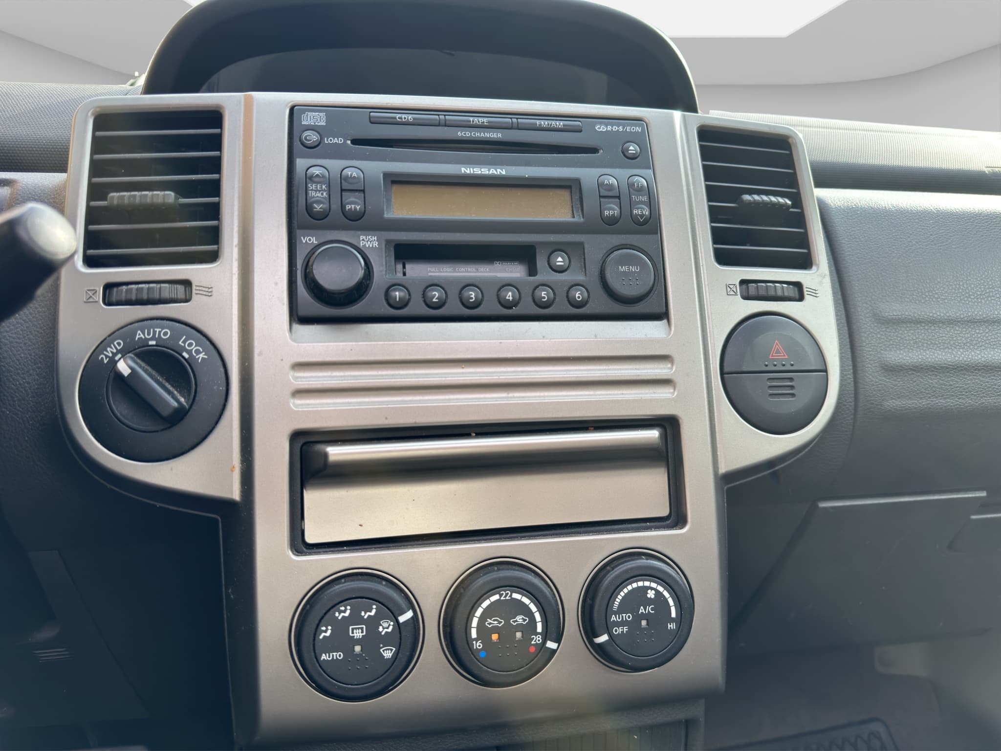 NISSAN X-TRAIL 14