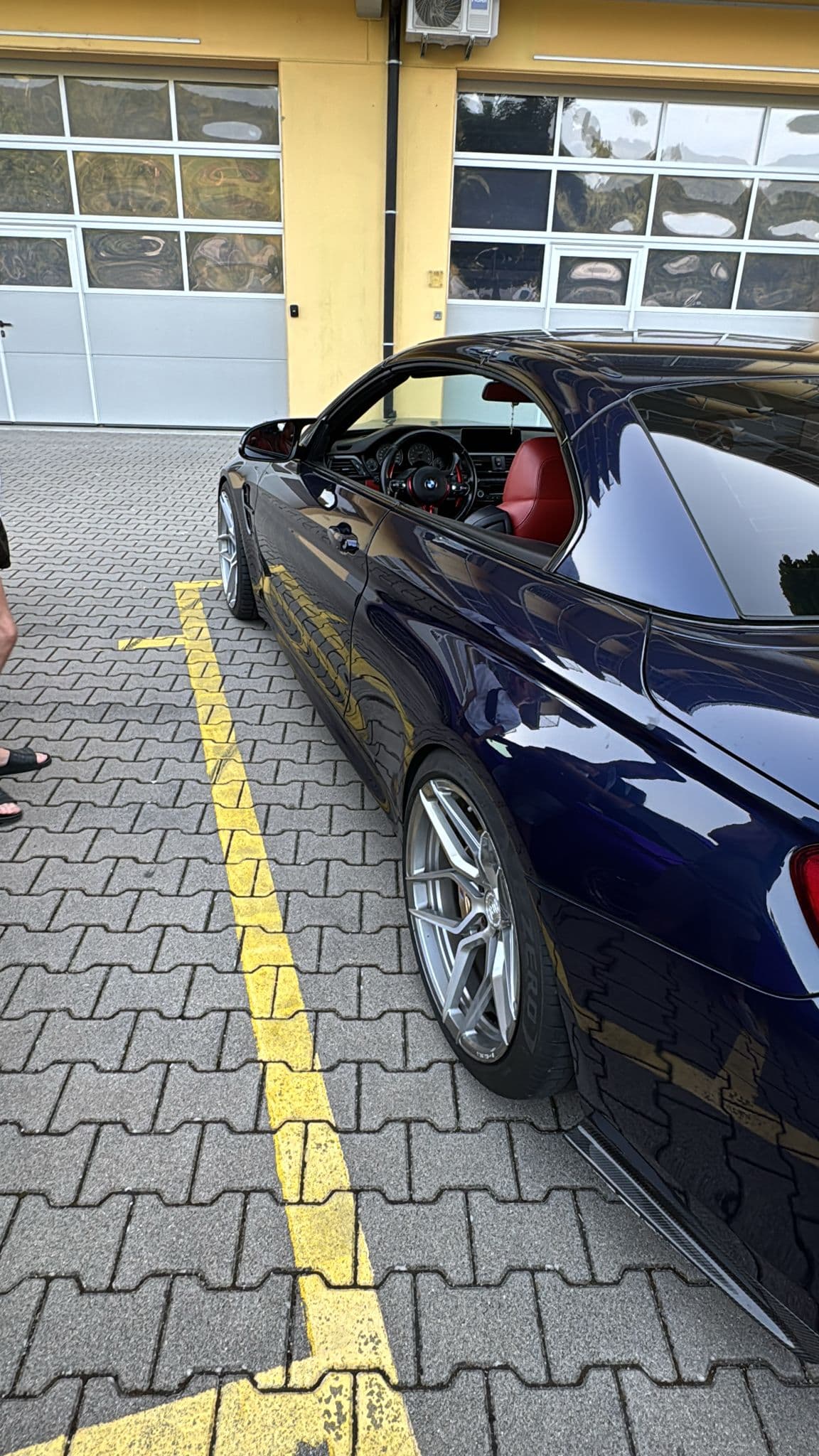 BMW M4 9