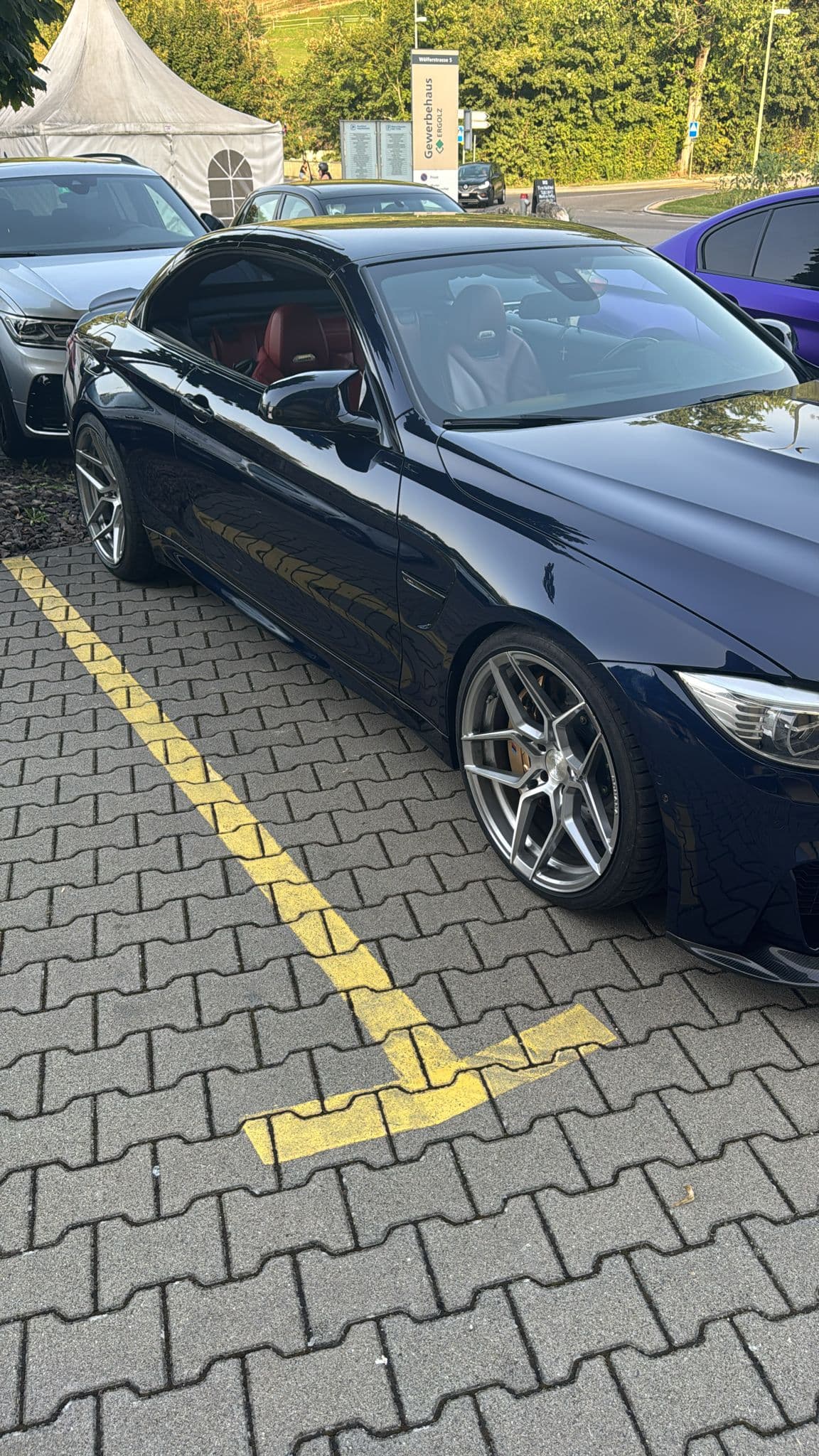 BMW M4 8