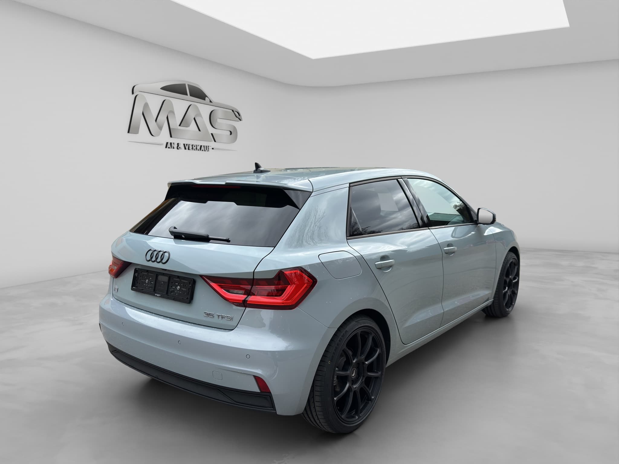 AUDI A1 6