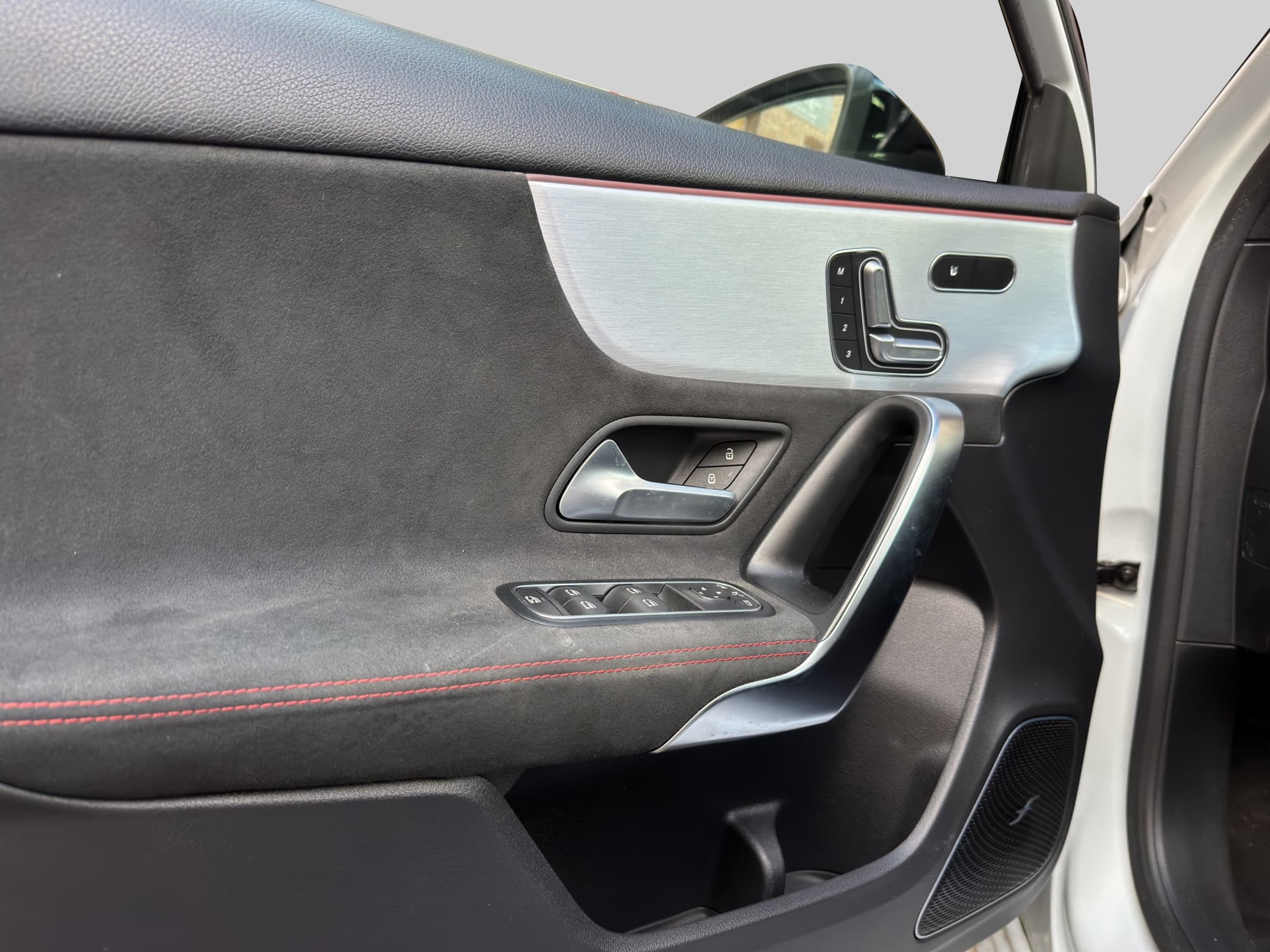 MERCEDES-BENZ A 45 AMG 12