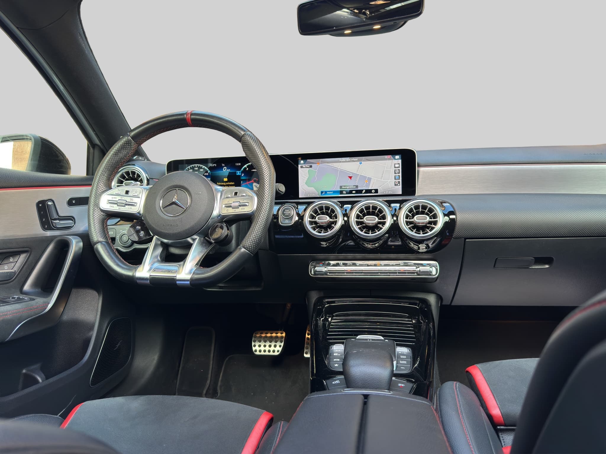 MERCEDES-BENZ A 45 AMG 11