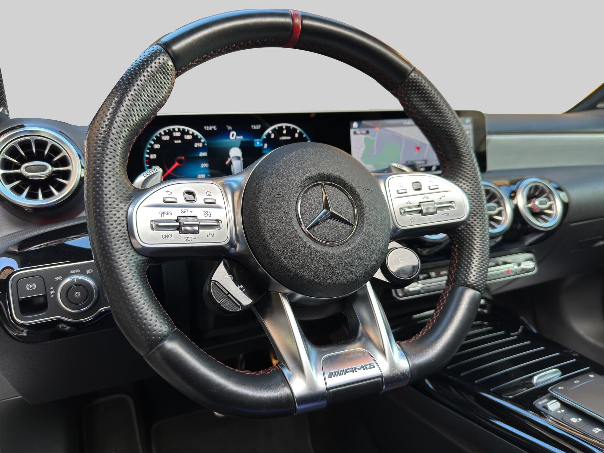 MERCEDES-BENZ A 45 AMG 9