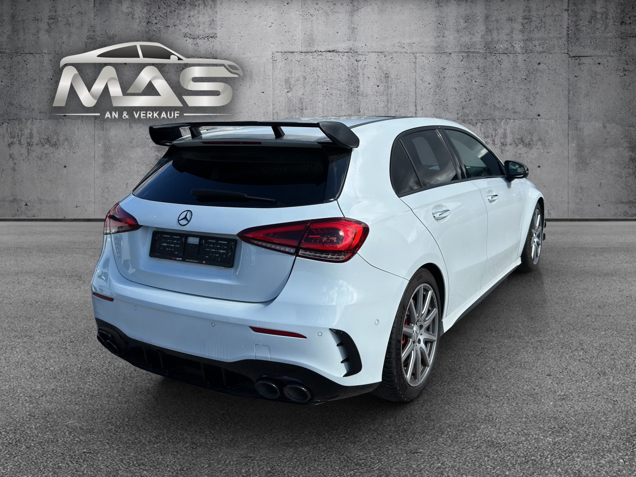 MERCEDES-BENZ A 45 AMG 5