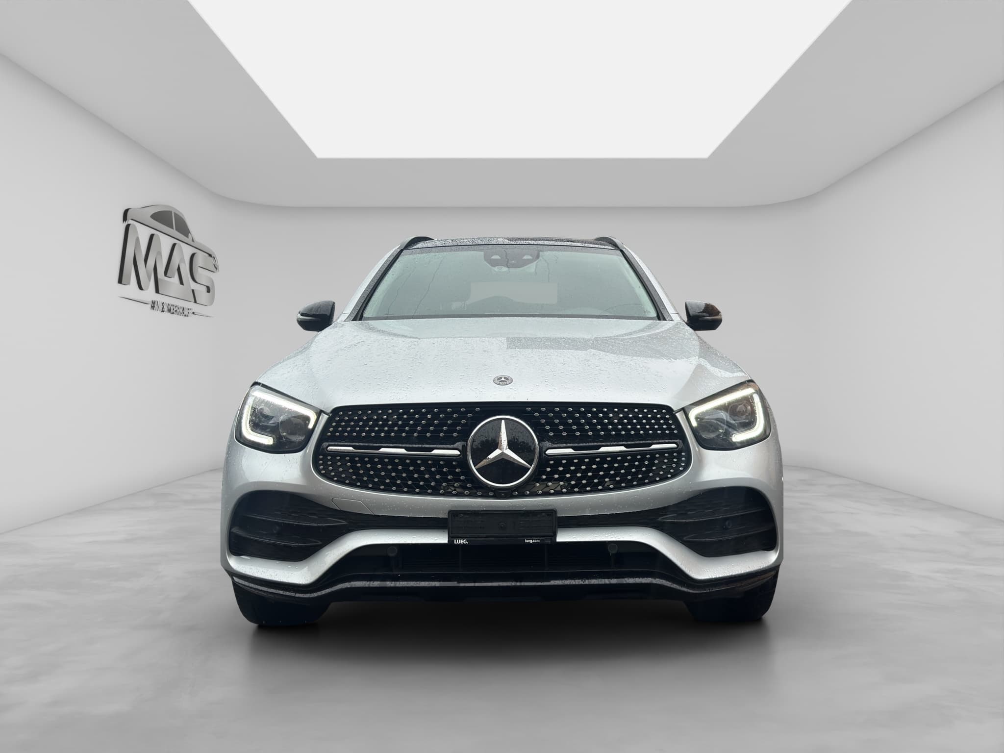 MERCEDES-BENZ GLC 220 2