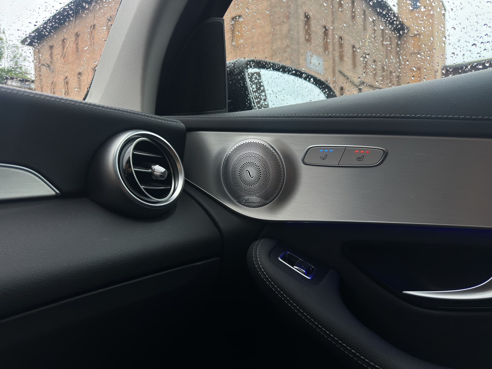 MERCEDES-BENZ GLC 220 12