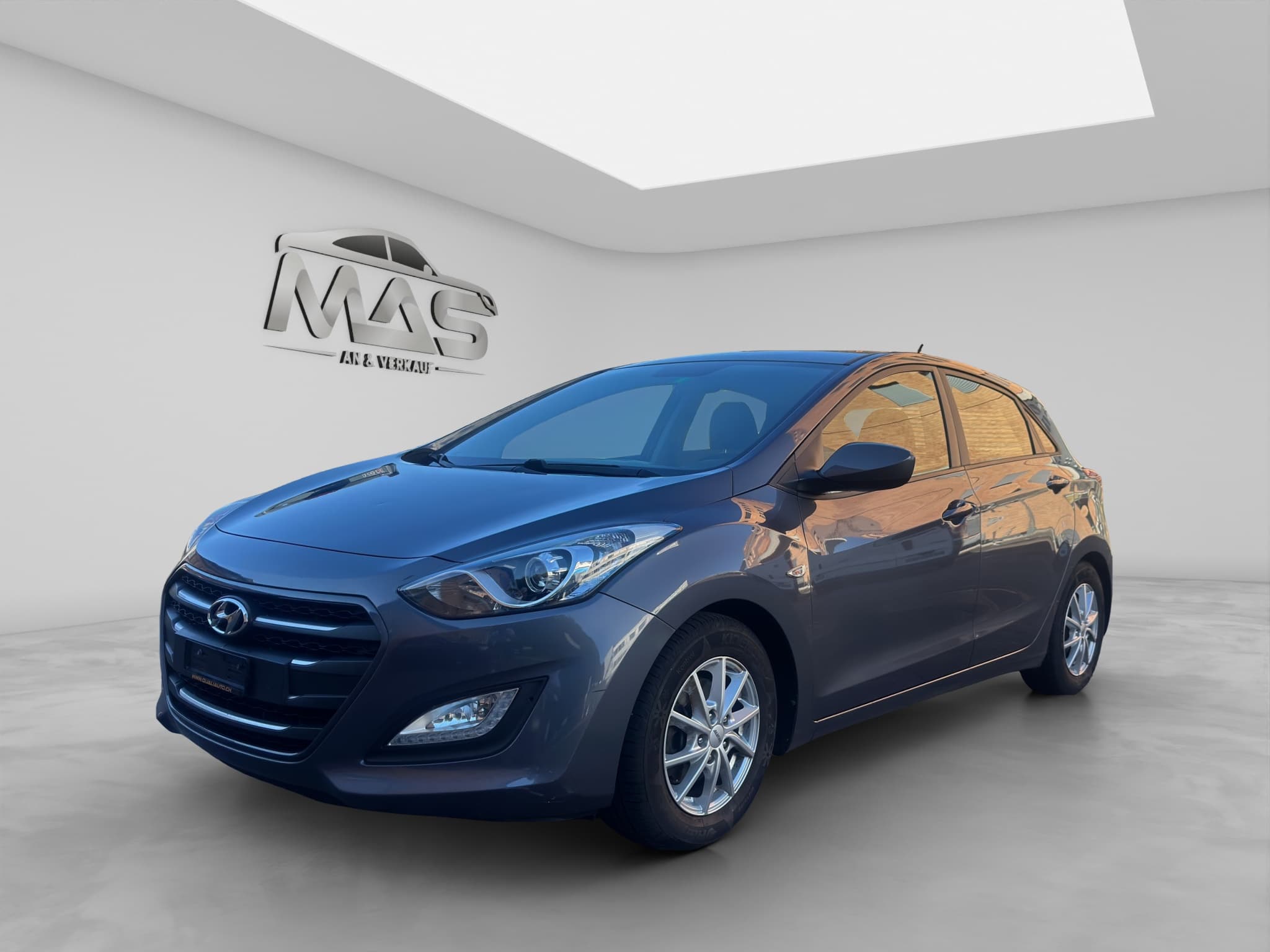 HYUNDAI i30