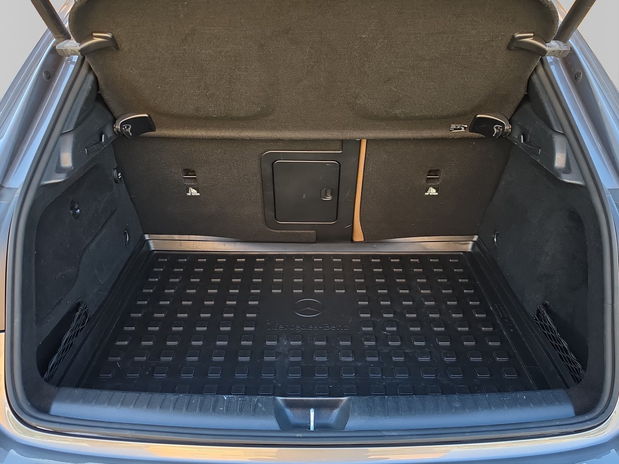 MERCEDES-BENZ GLA 250 13