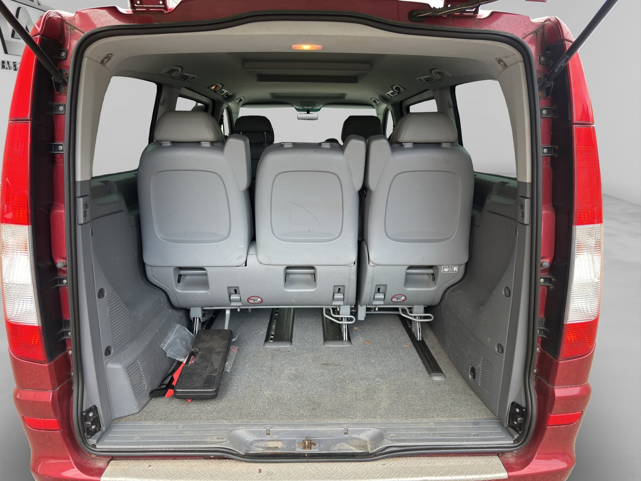MERCEDES-BENZ VIANO 13