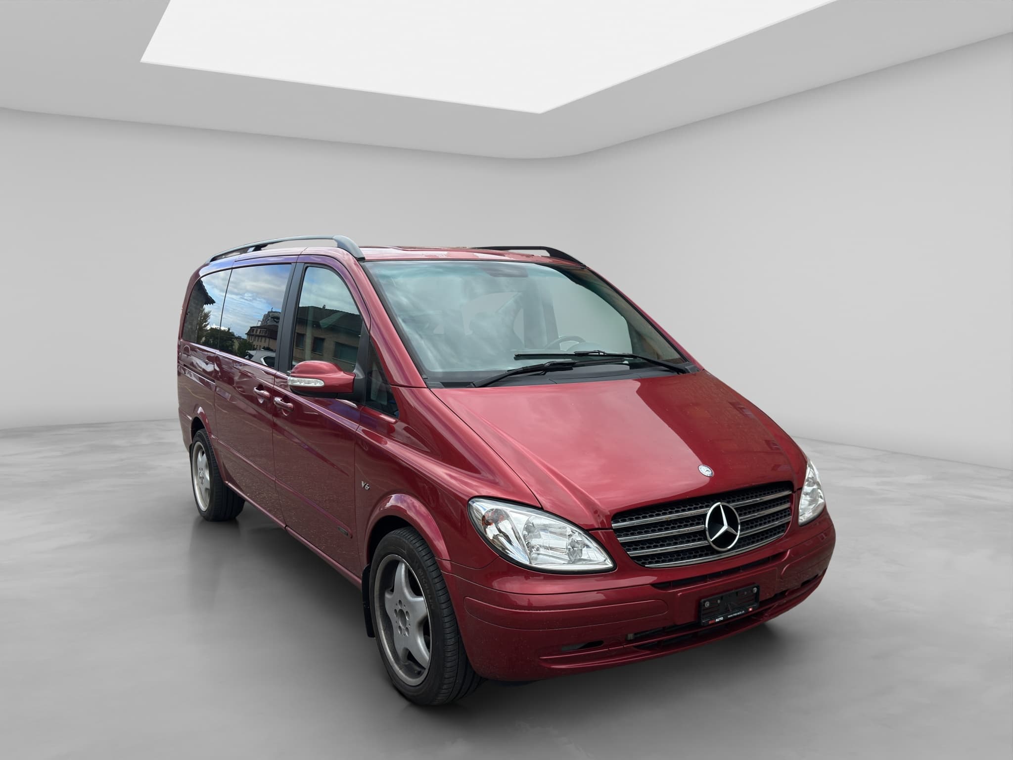 MERCEDES-BENZ VIANO 8