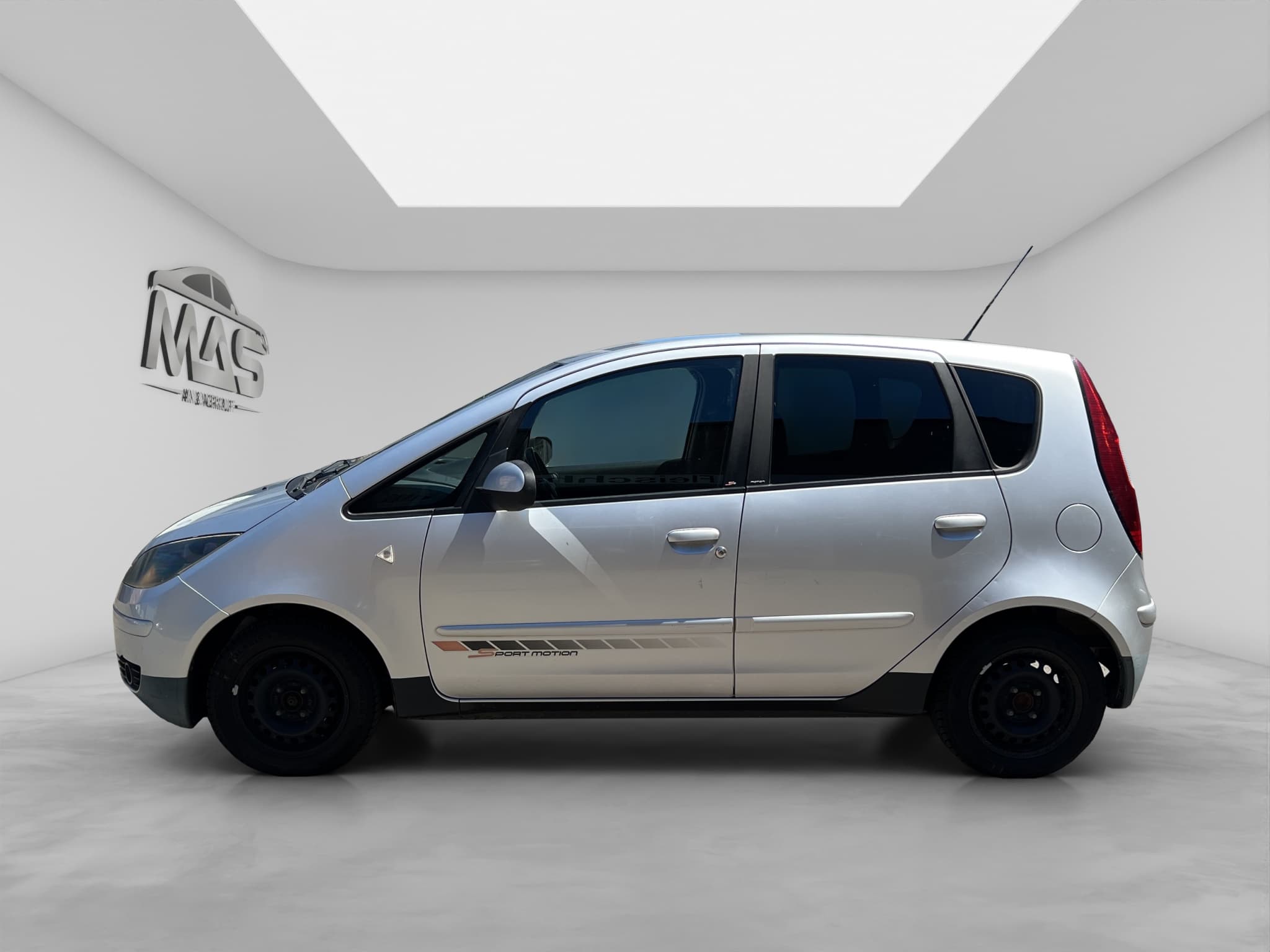 MITSUBISHI COLT 3