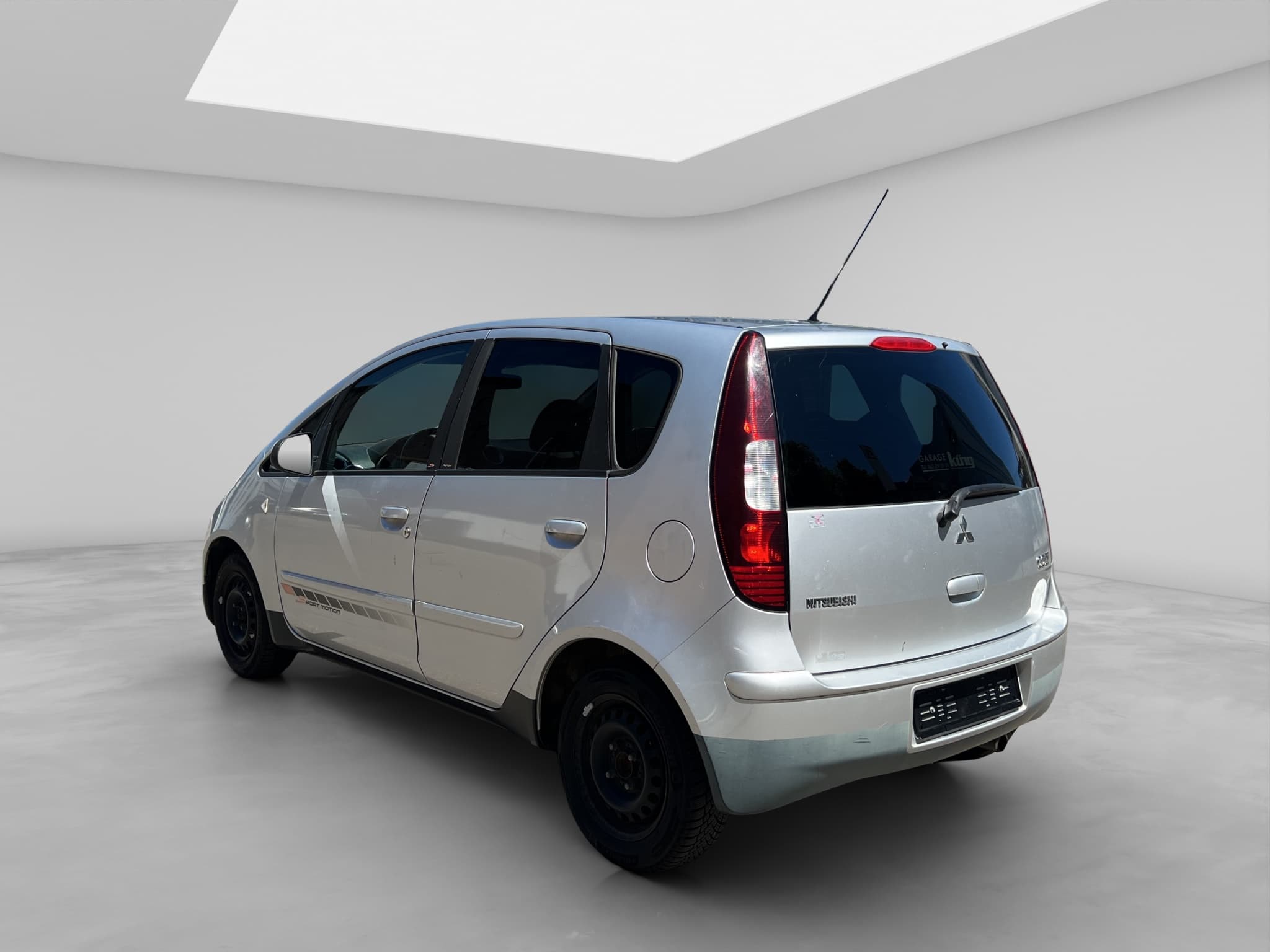 MITSUBISHI COLT 4