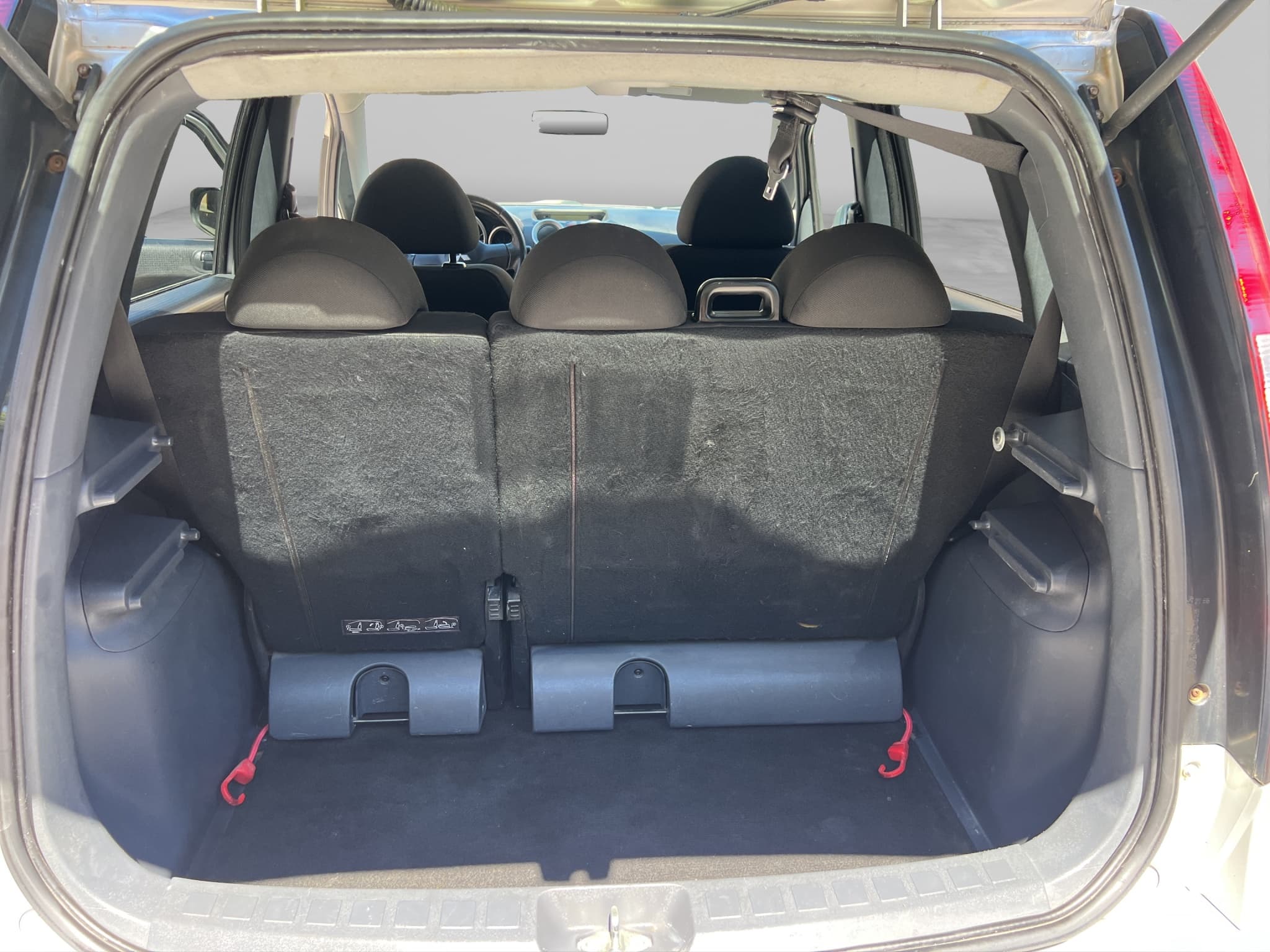MITSUBISHI COLT 12