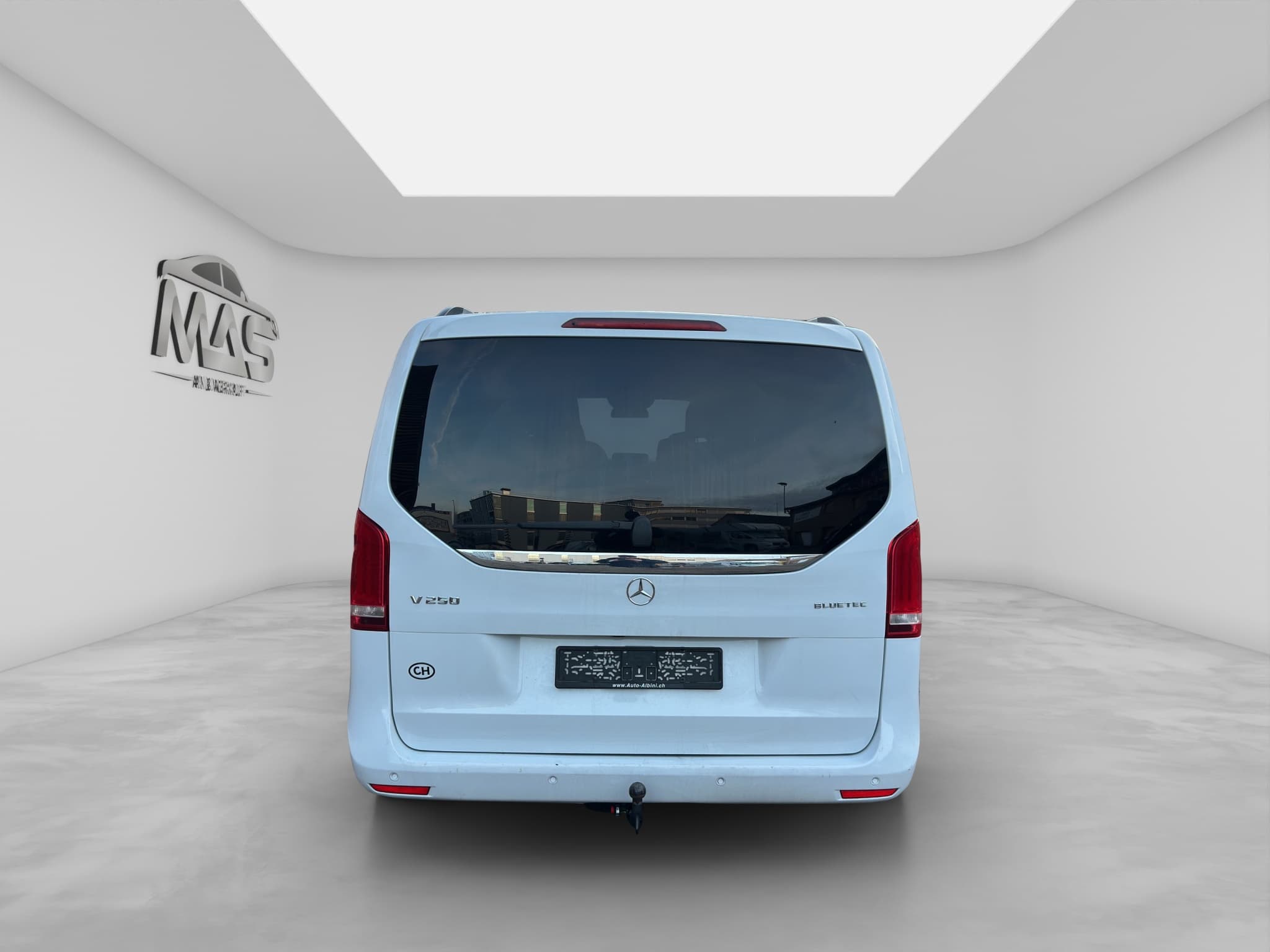 MERCEDES-BENZ V 250 5