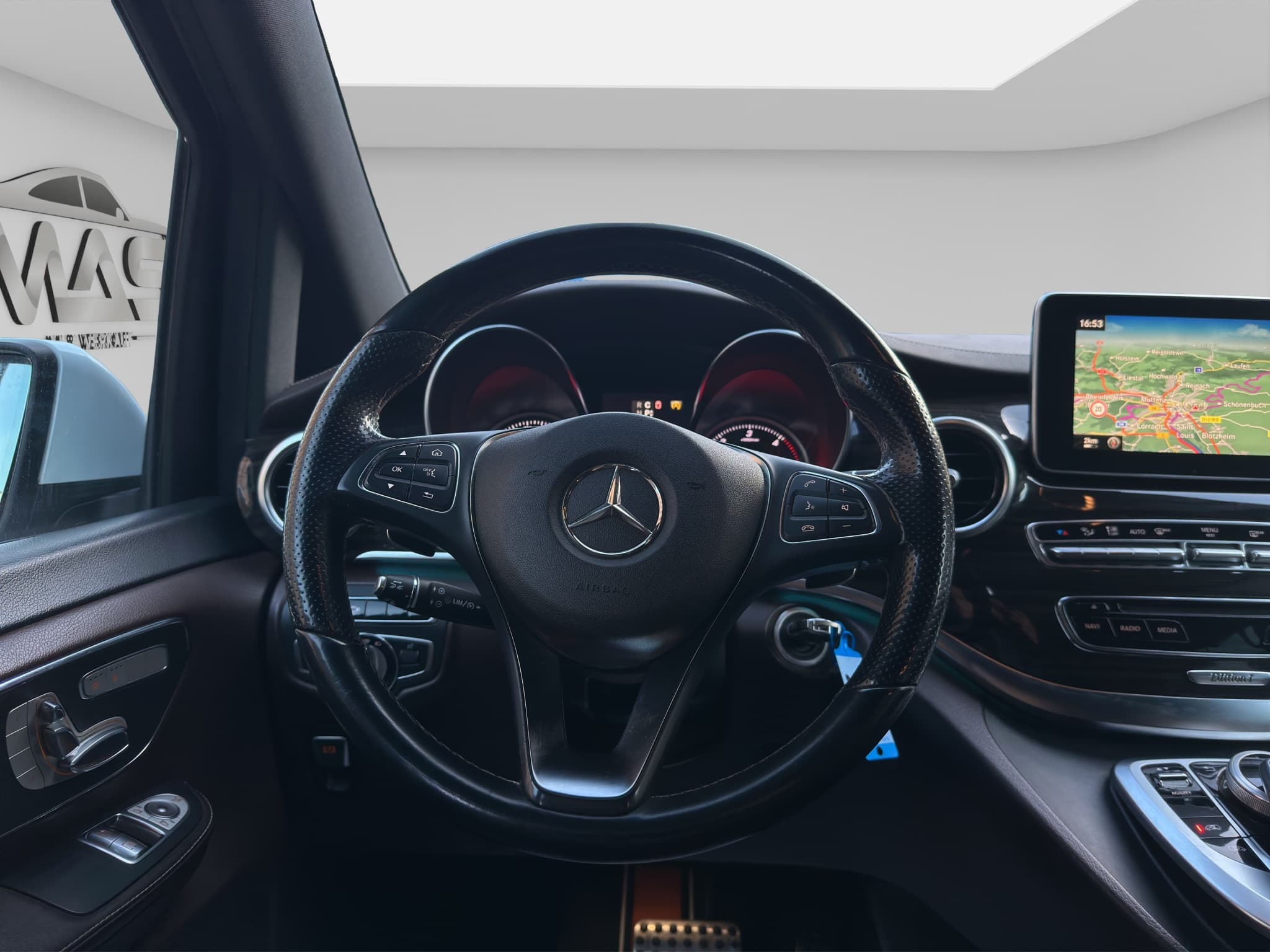 MERCEDES-BENZ V 250 10