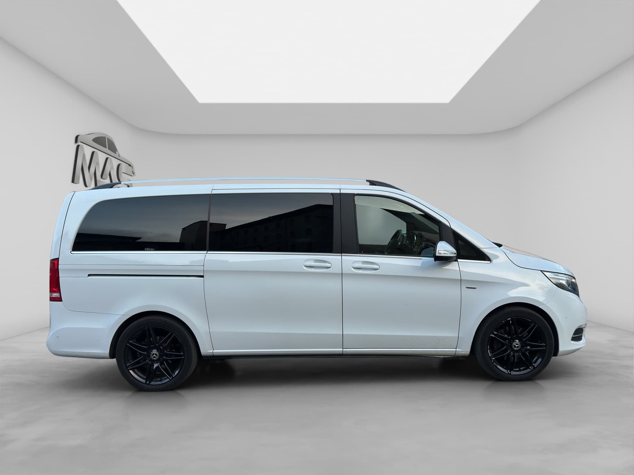 MERCEDES-BENZ V 250 7
