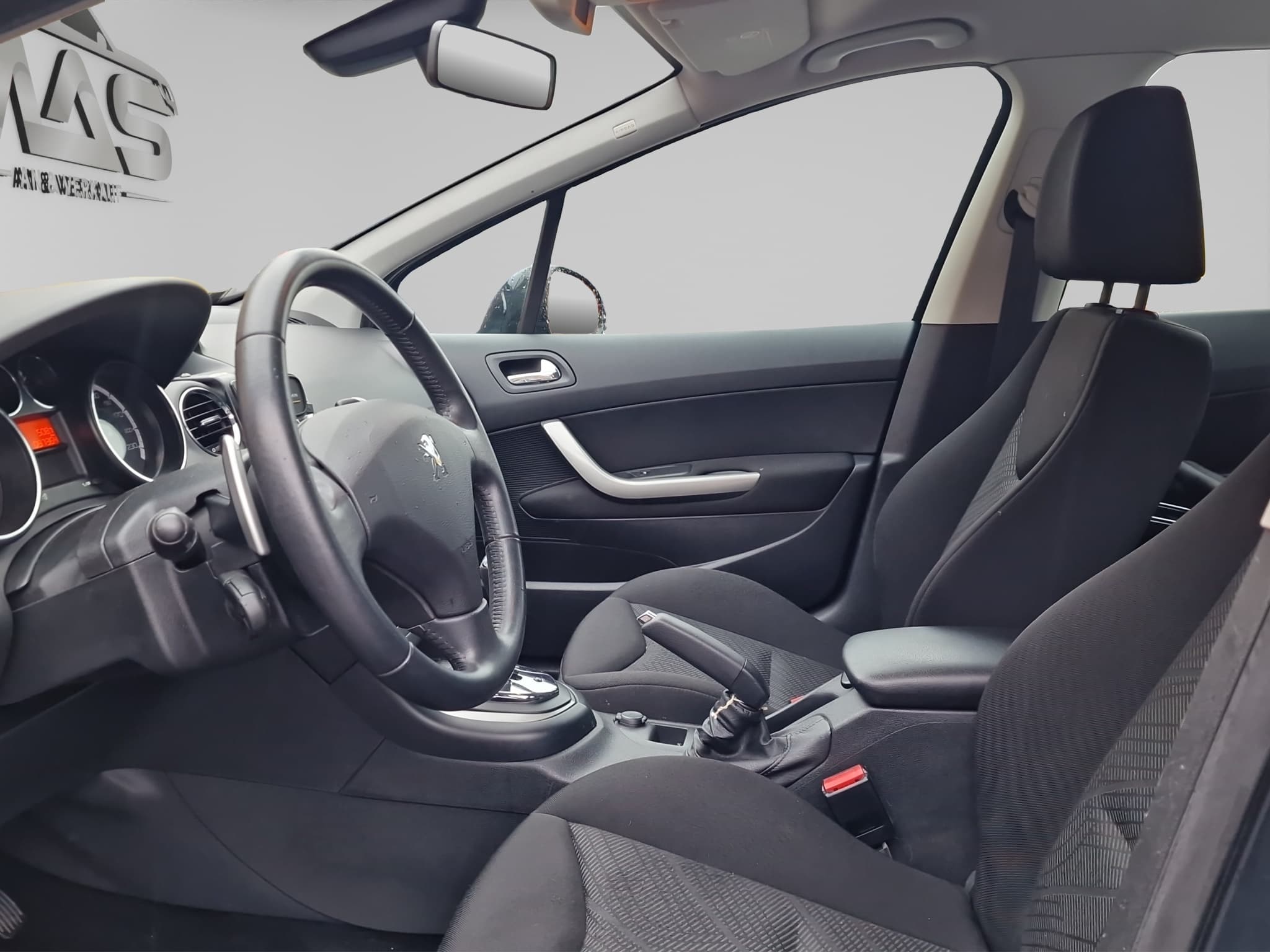 PEUGEOT 308 9