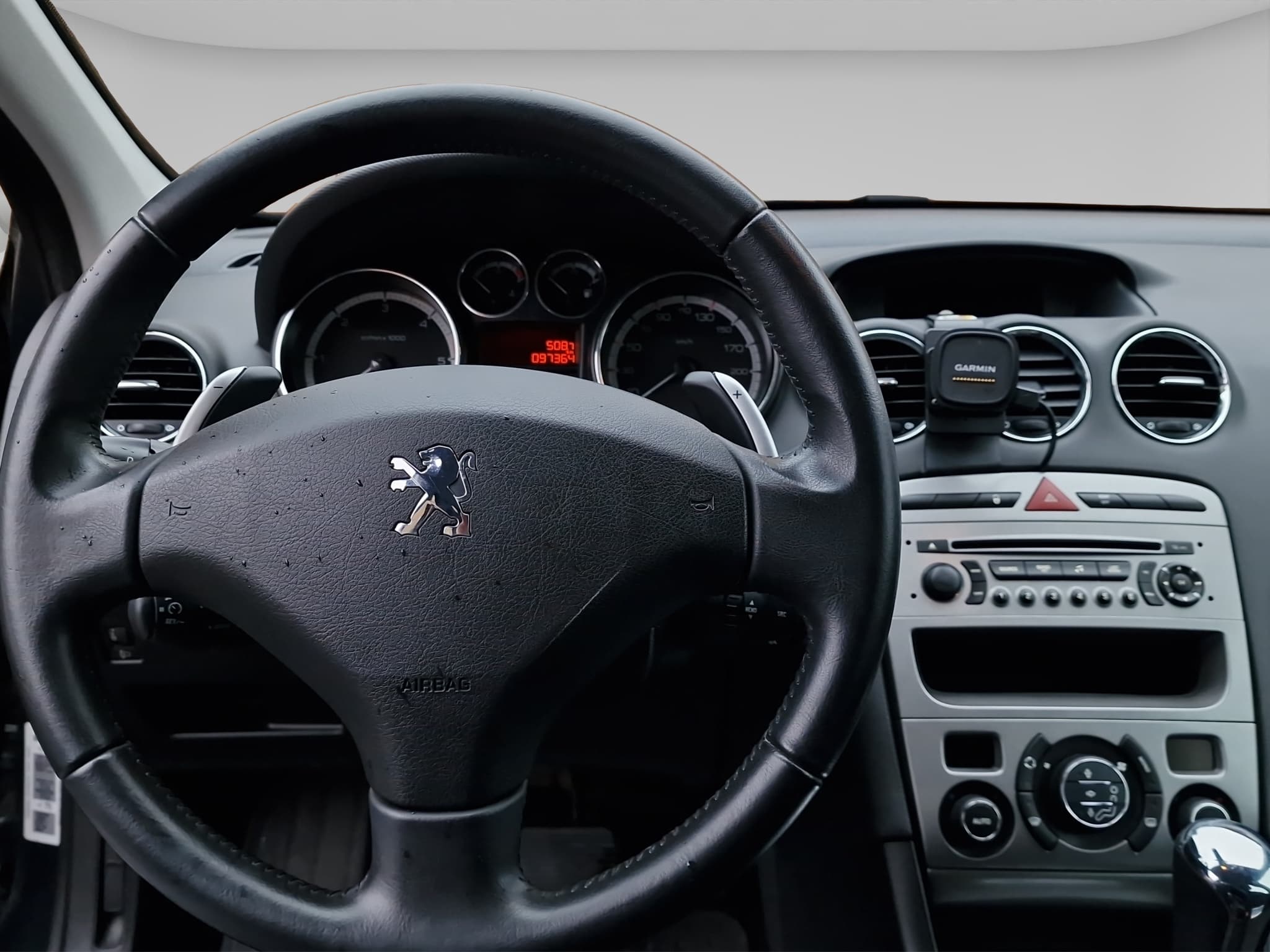 PEUGEOT 308 10