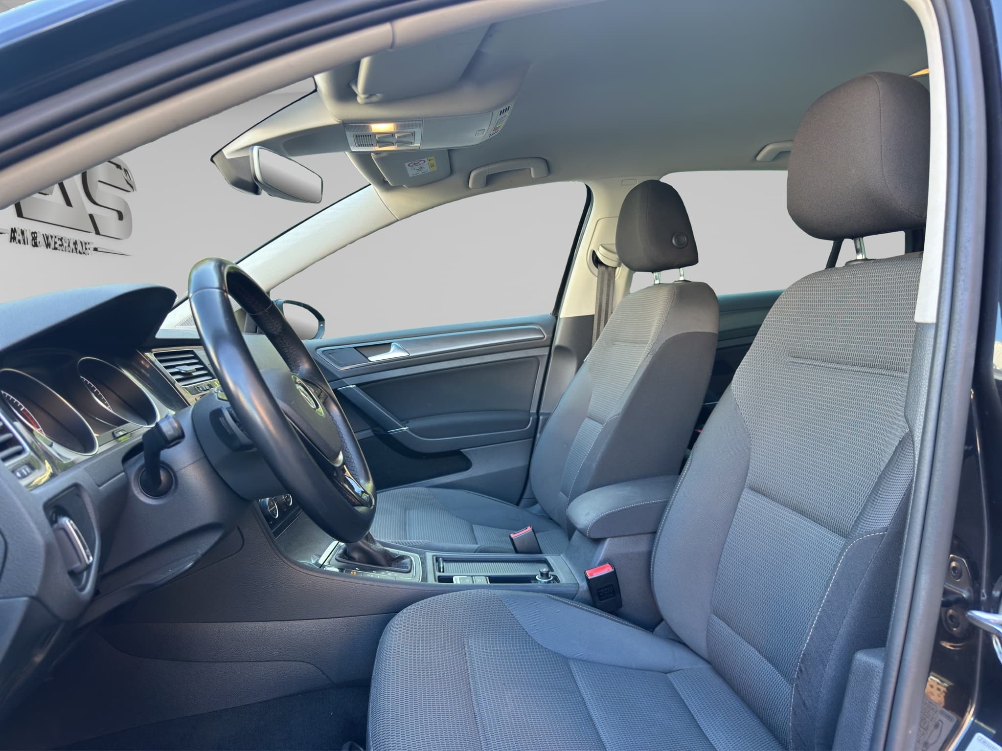 VW GOLF 9