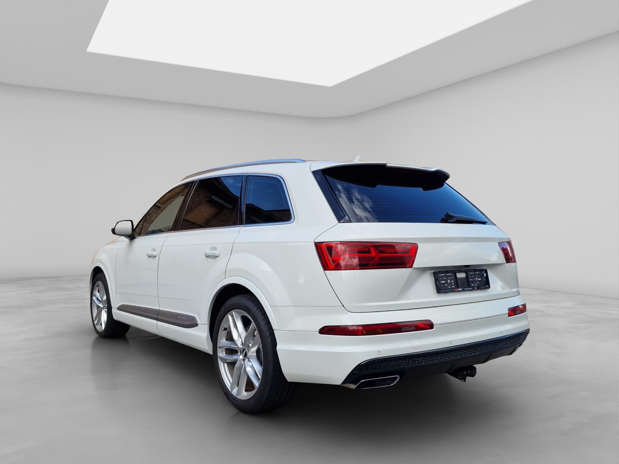 AUDI Q7 4