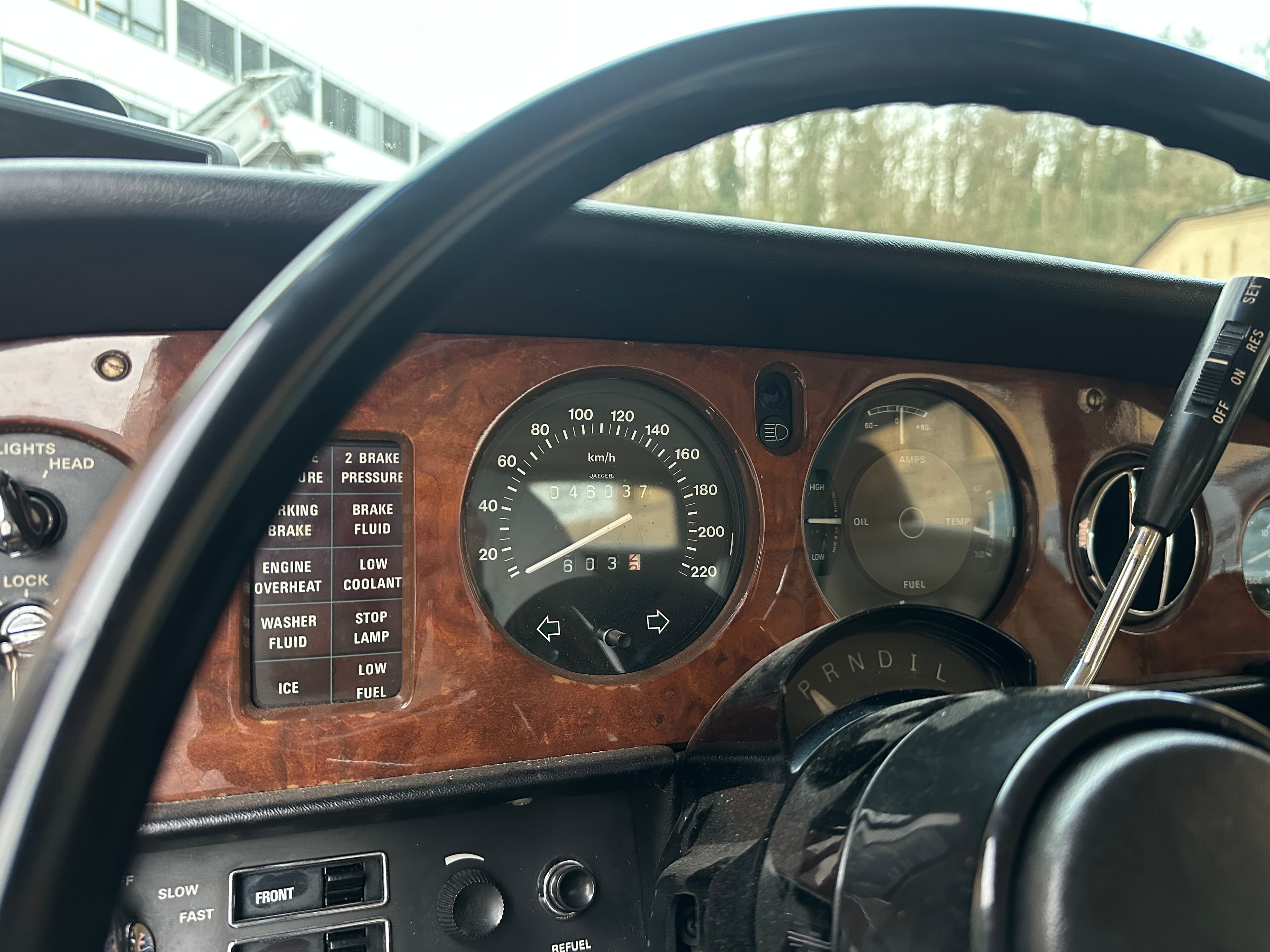 ROLLS-ROYCE Silver Wraith 22