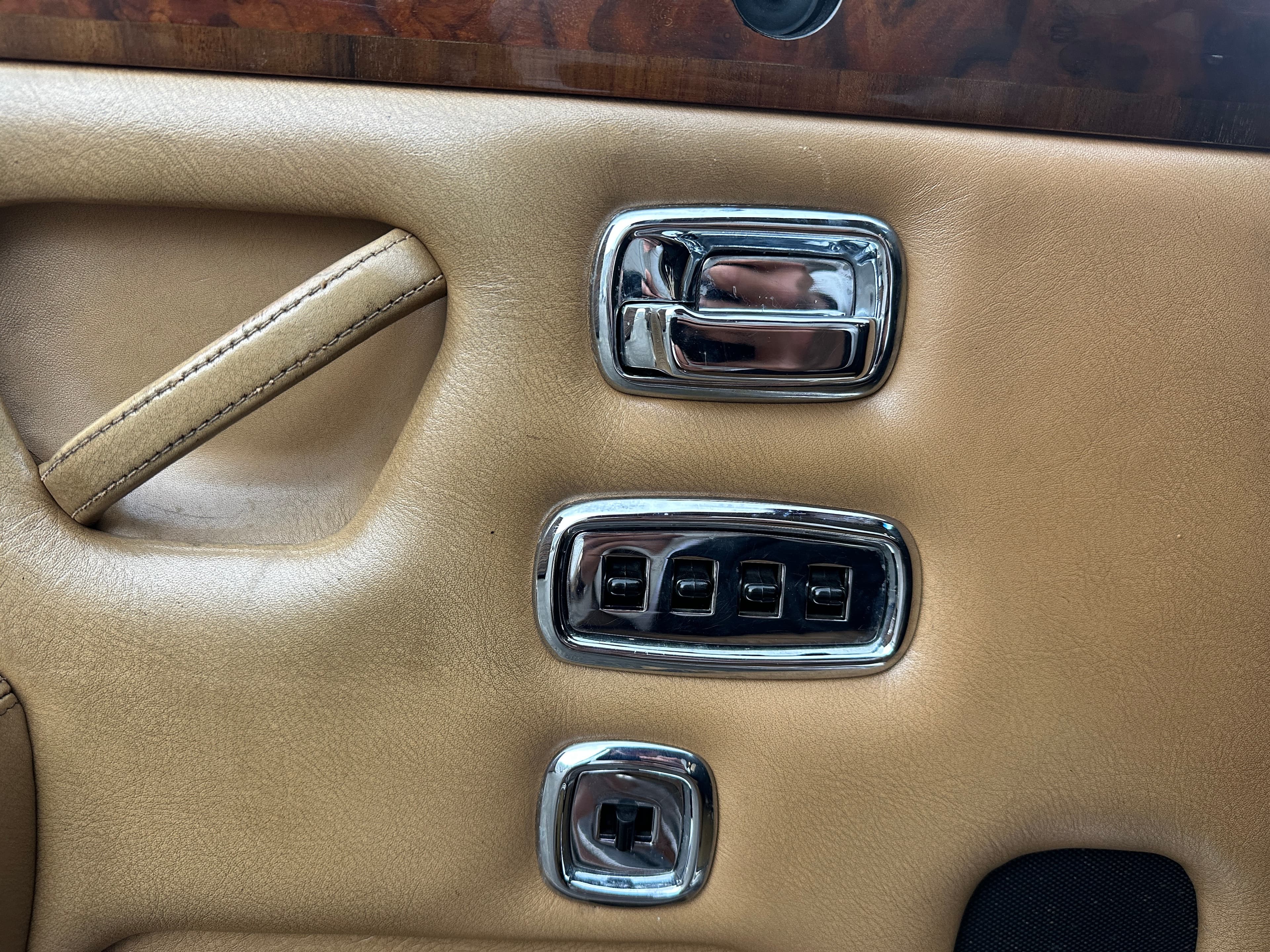 ROLLS-ROYCE Silver Wraith 29
