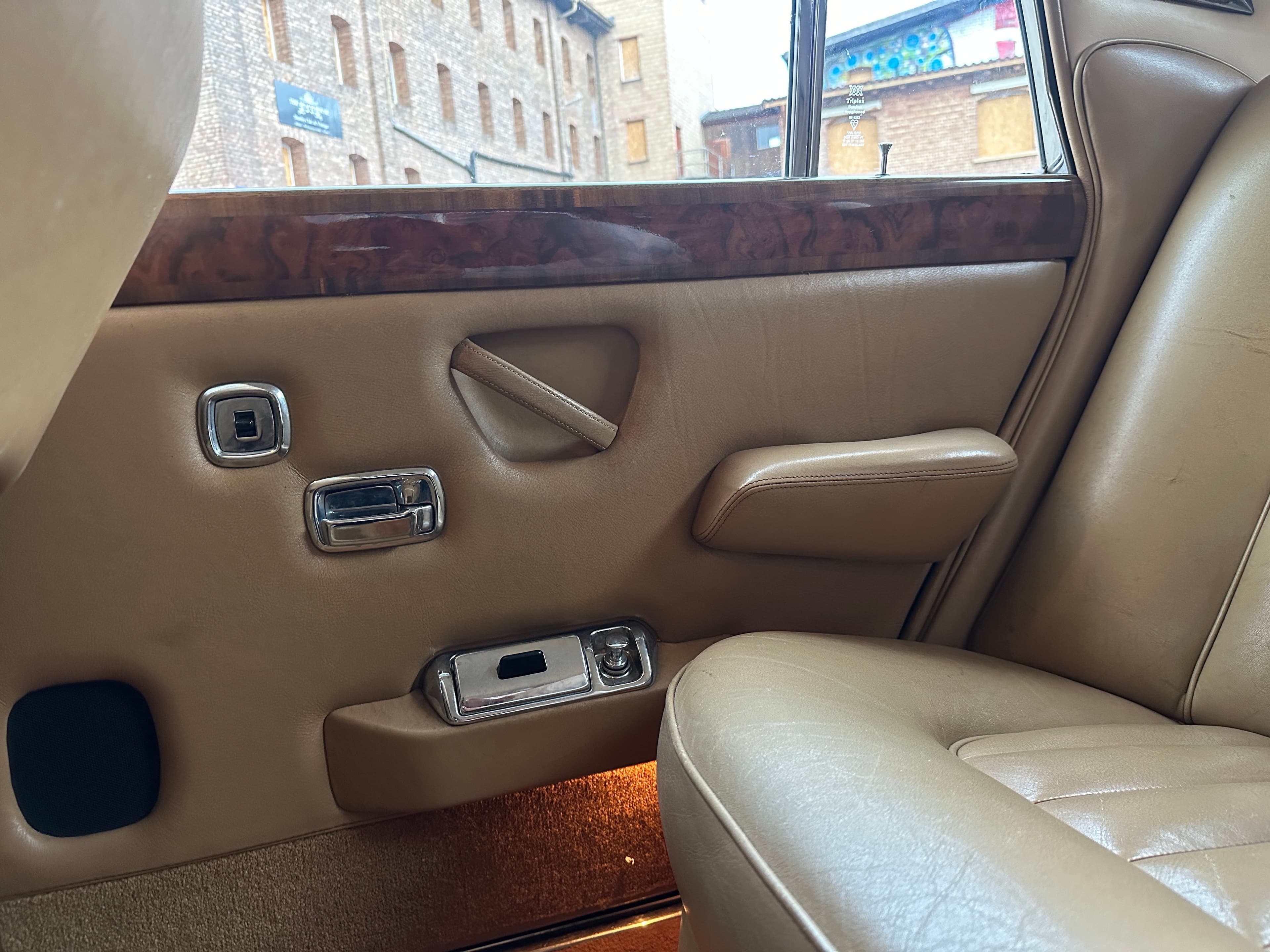 ROLLS-ROYCE Silver Wraith 25