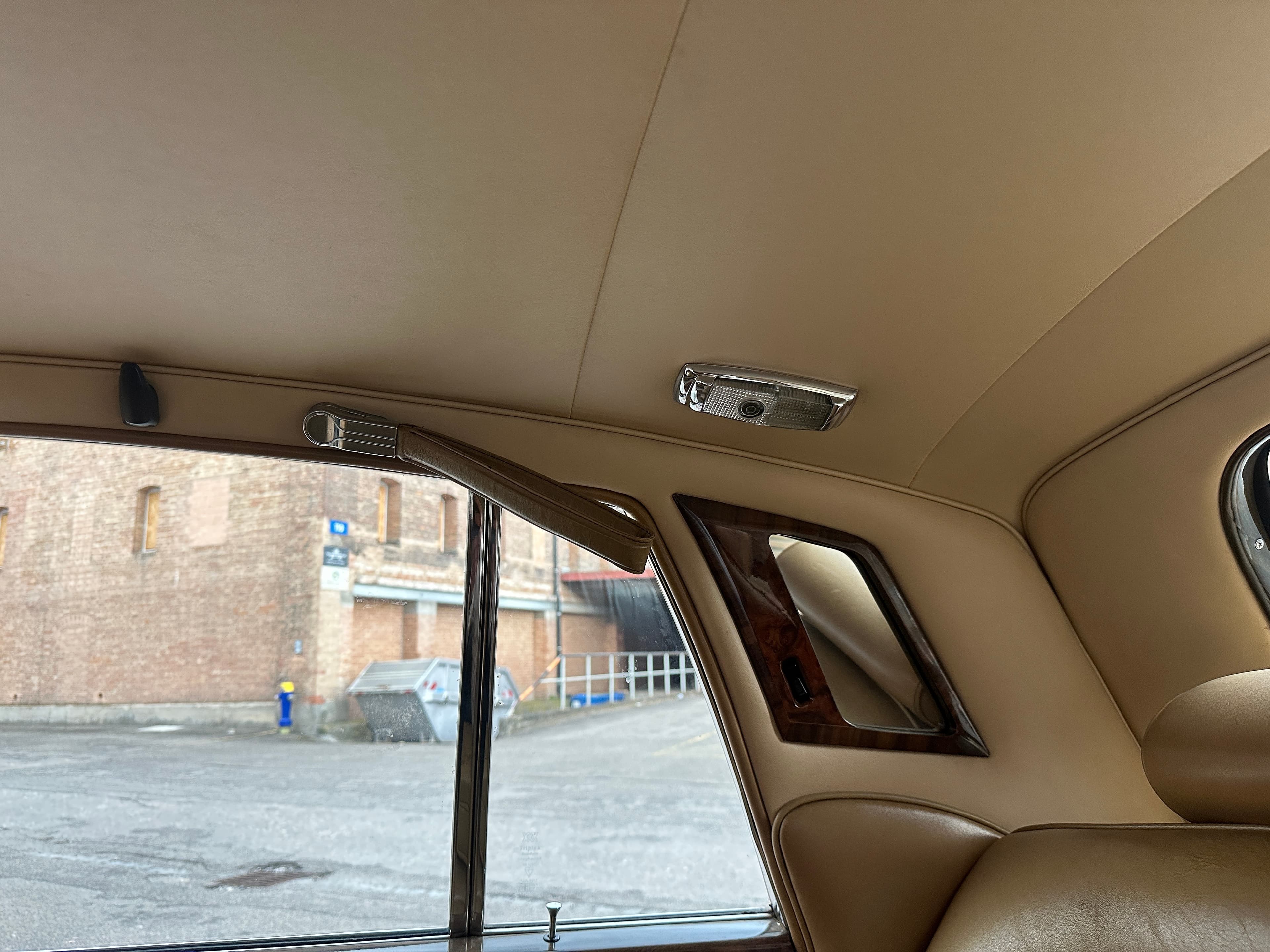 ROLLS-ROYCE Silver Wraith 26