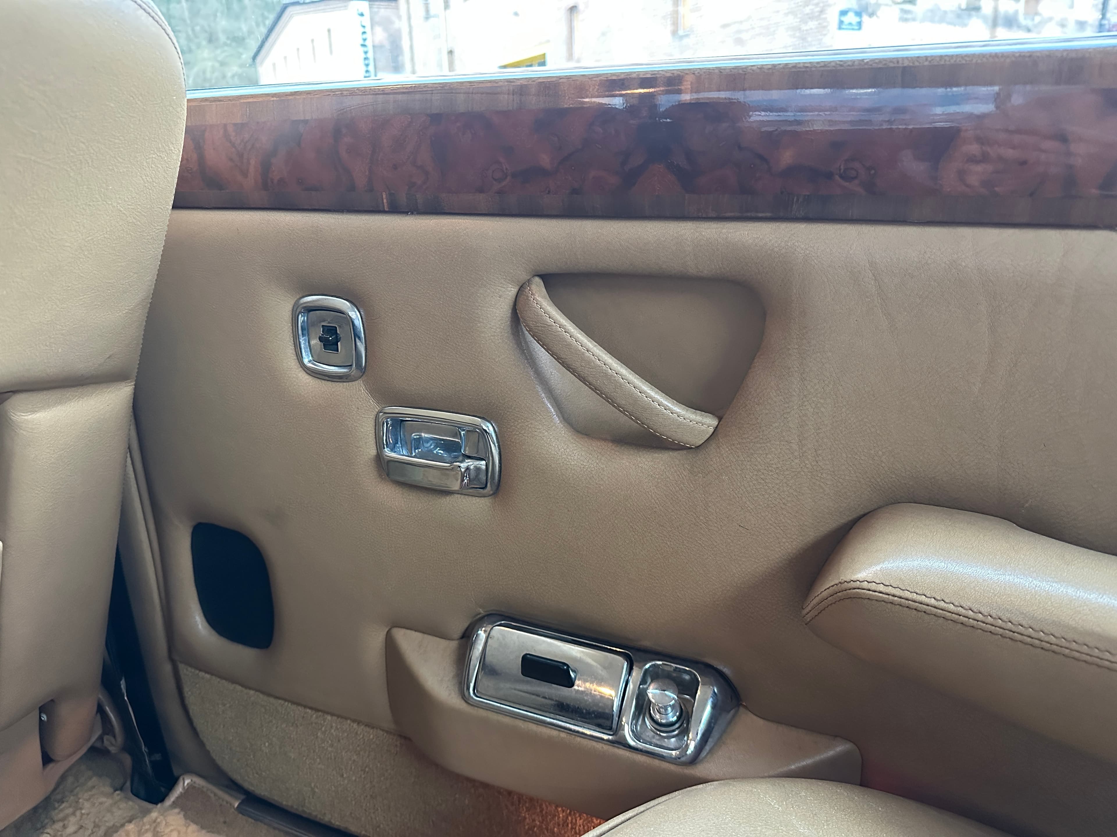 ROLLS-ROYCE Silver Wraith 24