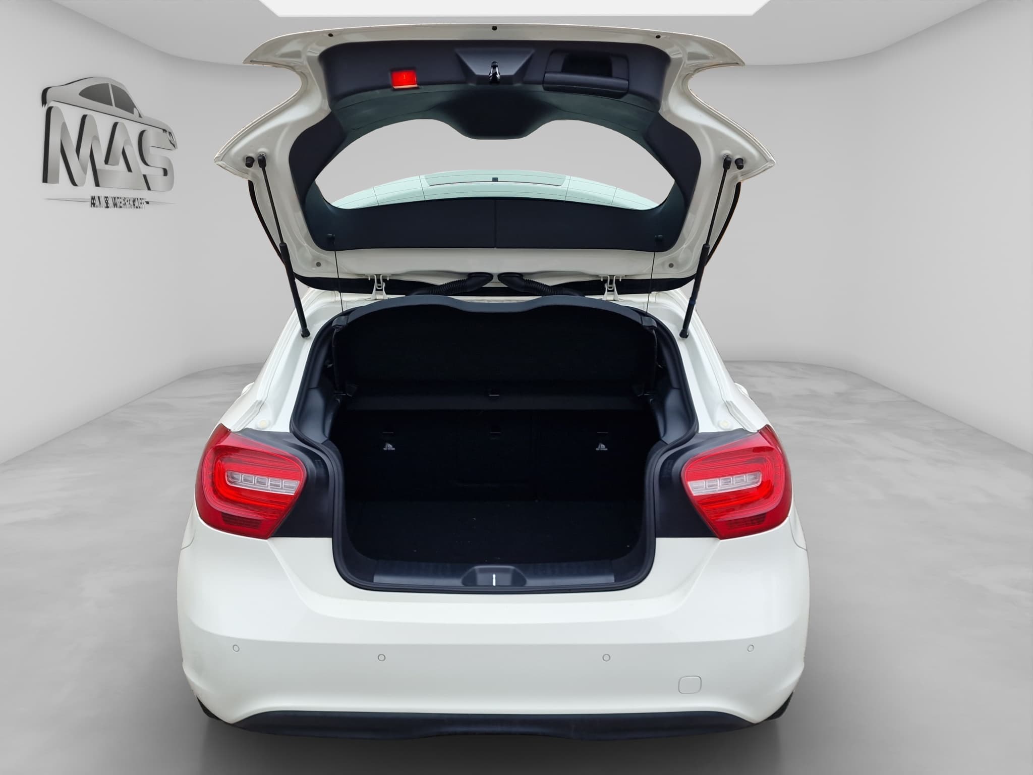 MERCEDES-BENZ A 180 14