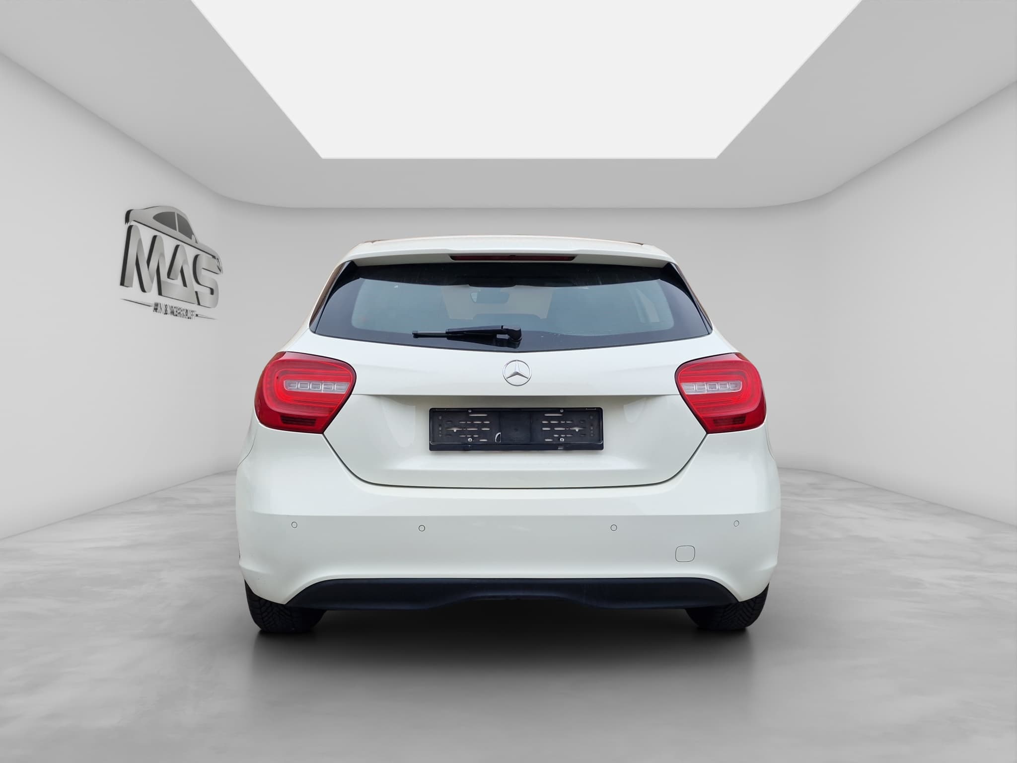 MERCEDES-BENZ A 180 5