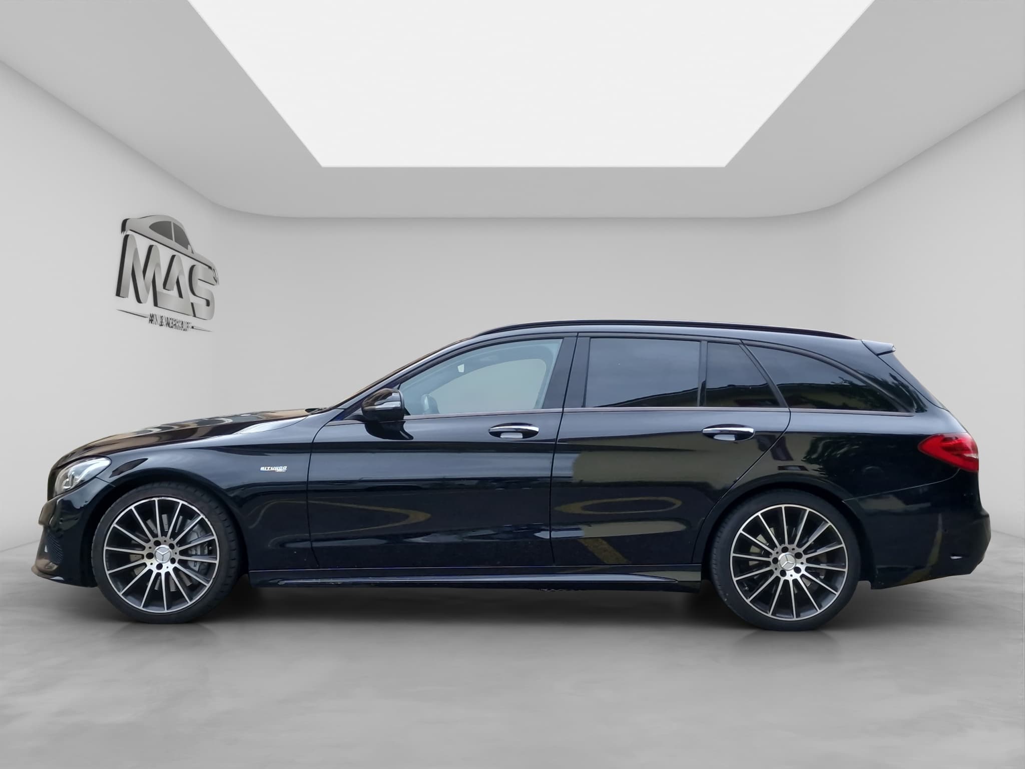 MERCEDES-BENZ C 43 AMG 3