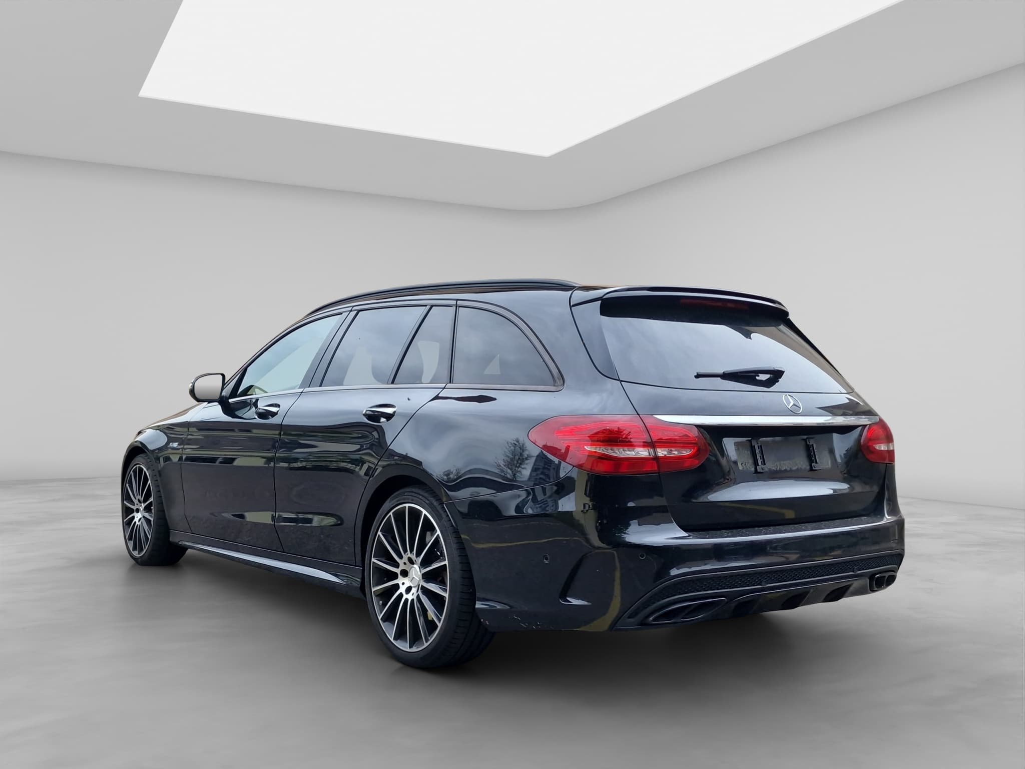 MERCEDES-BENZ C 43 AMG 4