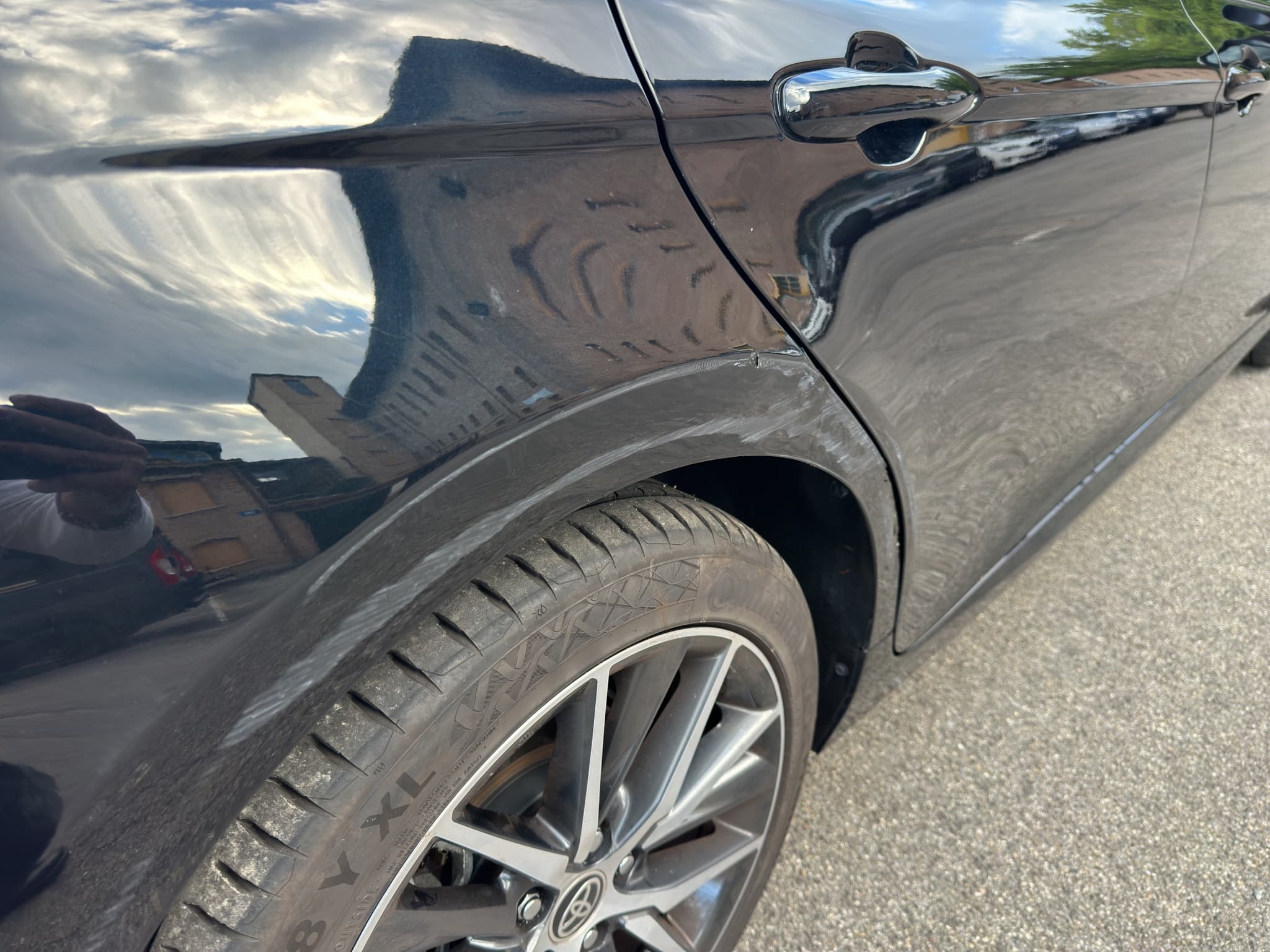 TOYOTA CAMRY 19