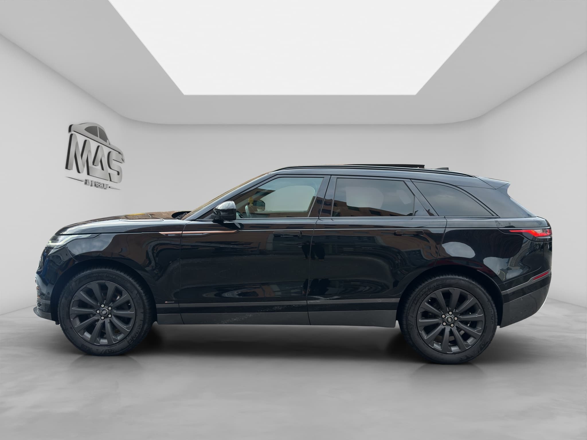 LAND ROVER RANGE ROVER VELAR 3