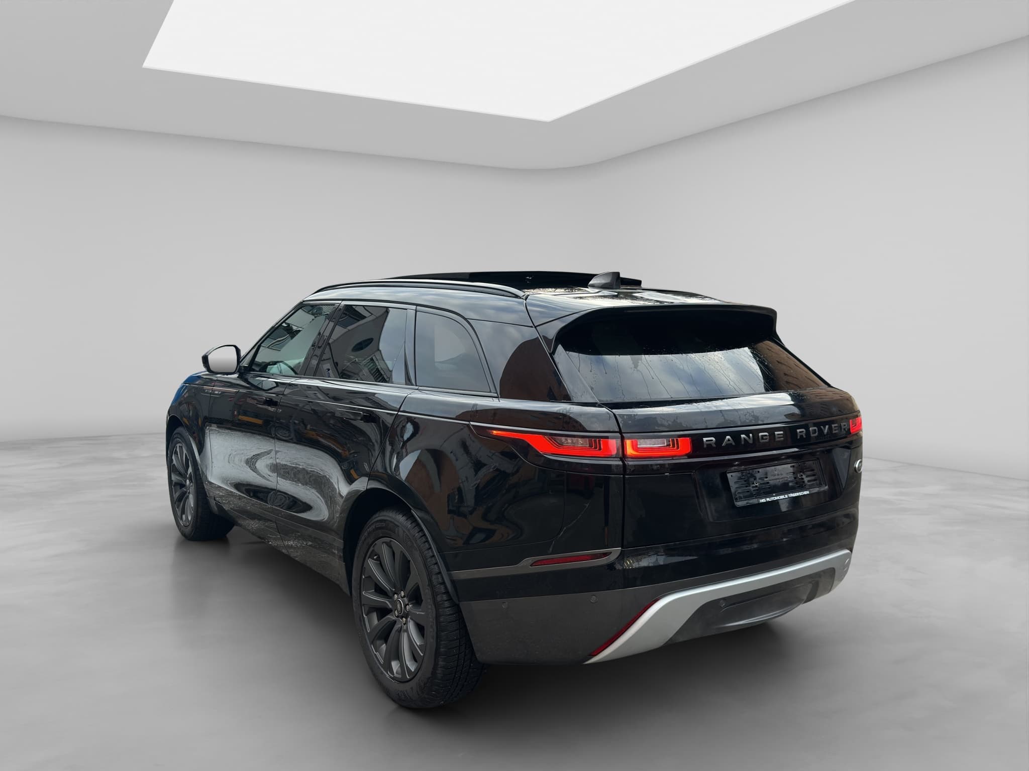 LAND ROVER RANGE ROVER VELAR 4