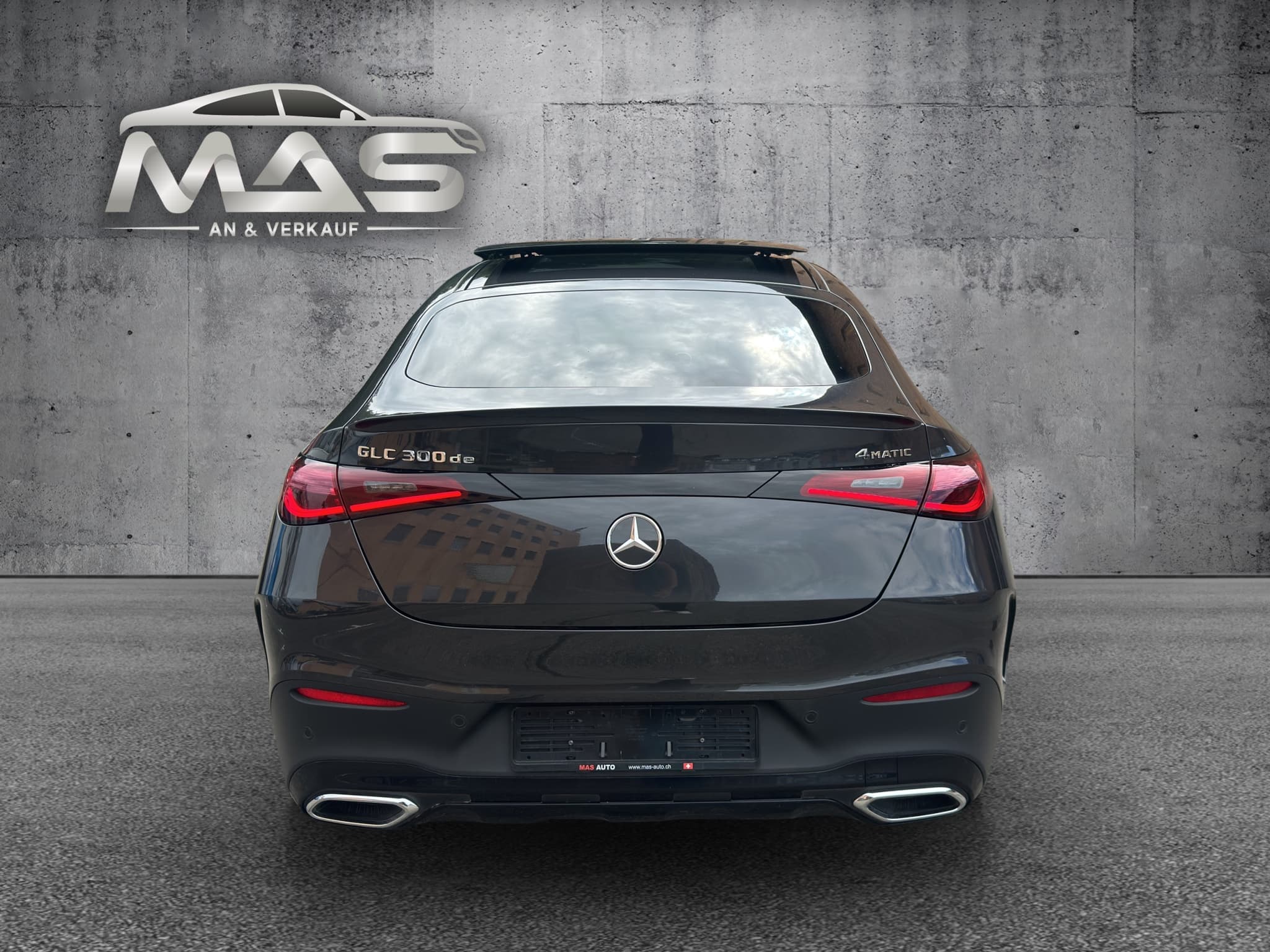 MERCEDES-BENZ GLC 300 5