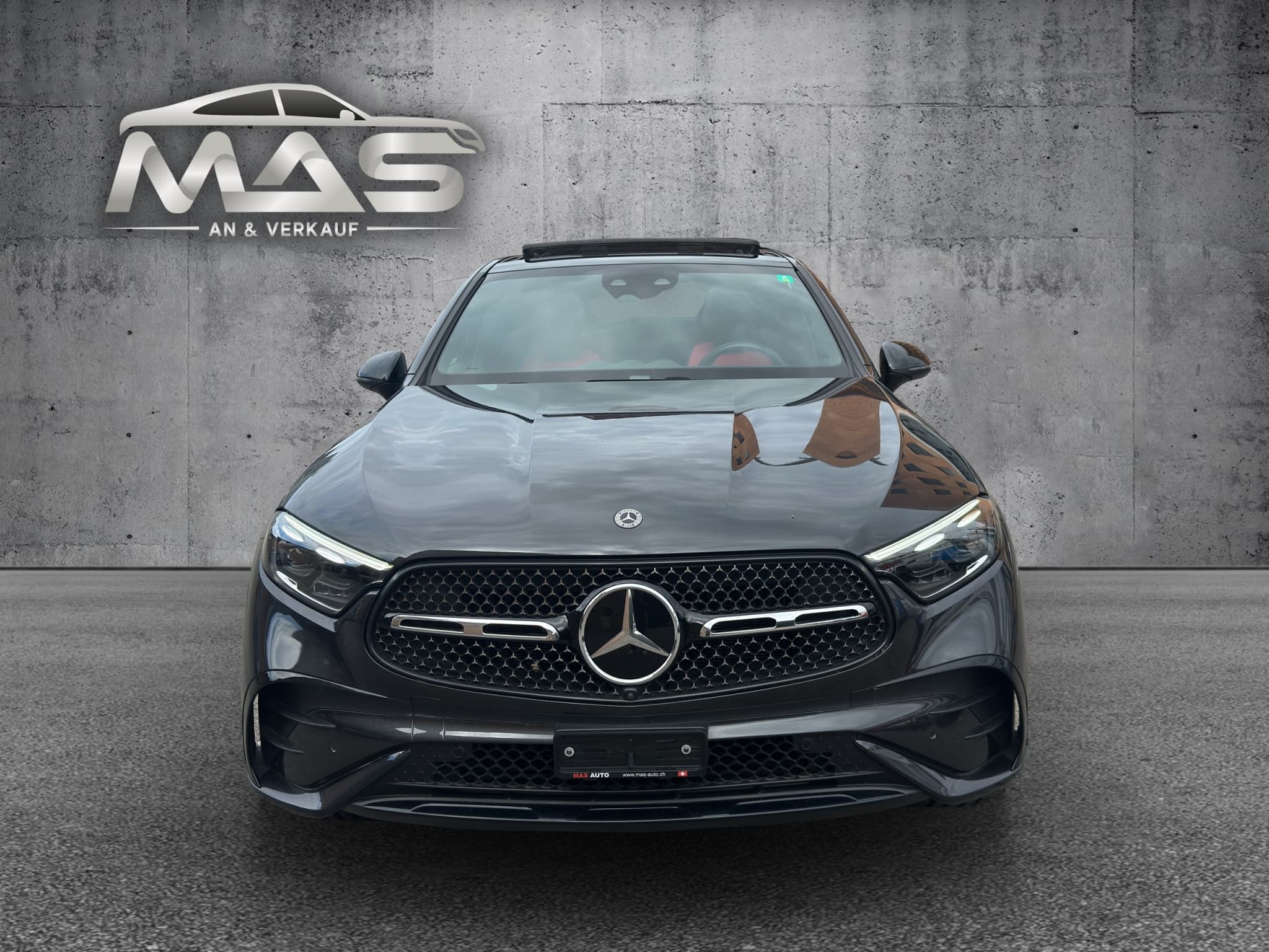MERCEDES-BENZ GLC 300 2