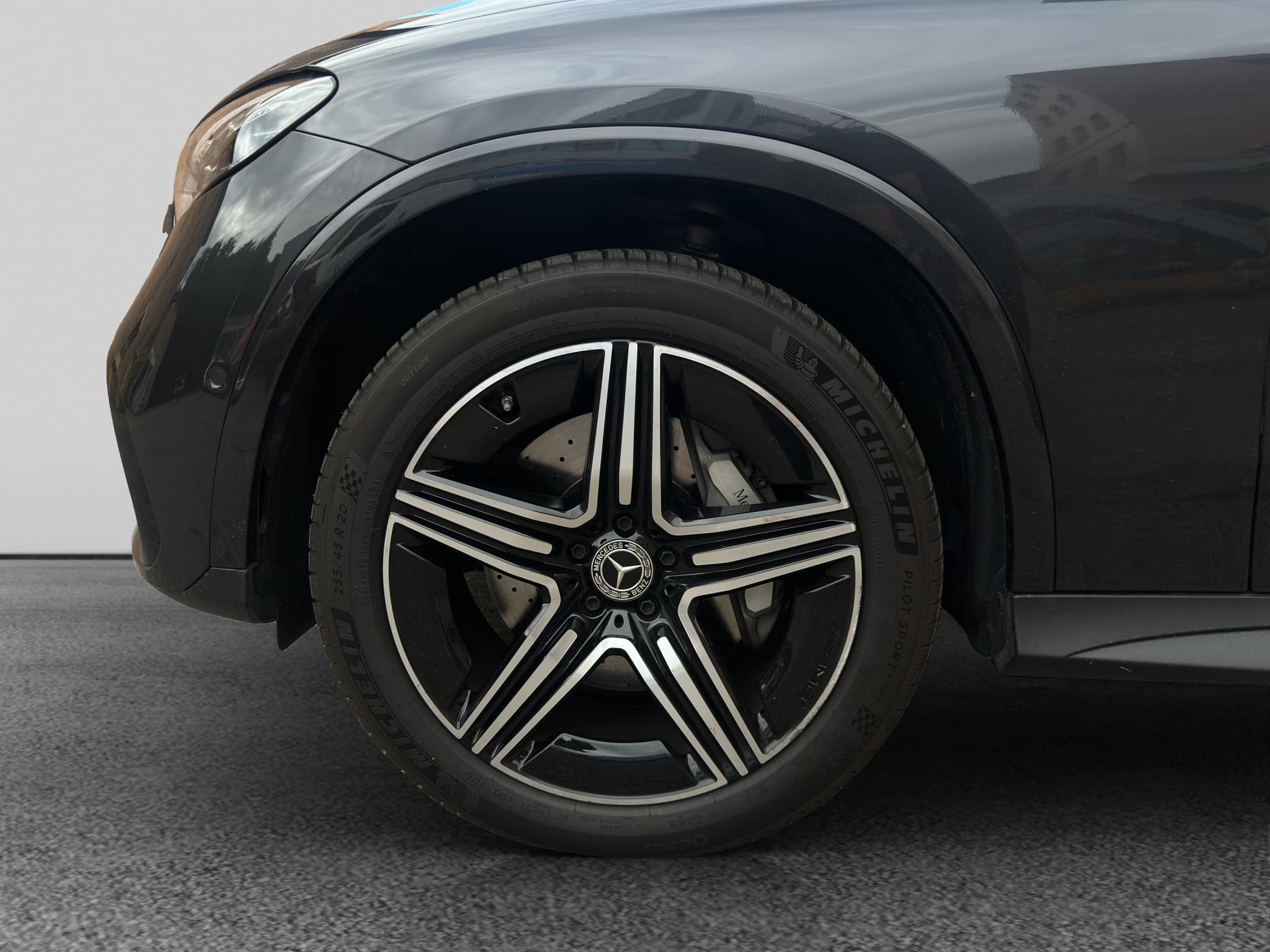 MERCEDES-BENZ GLC 300 16